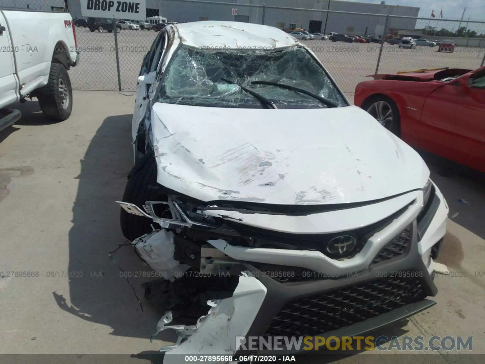 6 Photograph of a damaged car 4T1G11AK1LU332264 TOYOTA CAMRY 2020