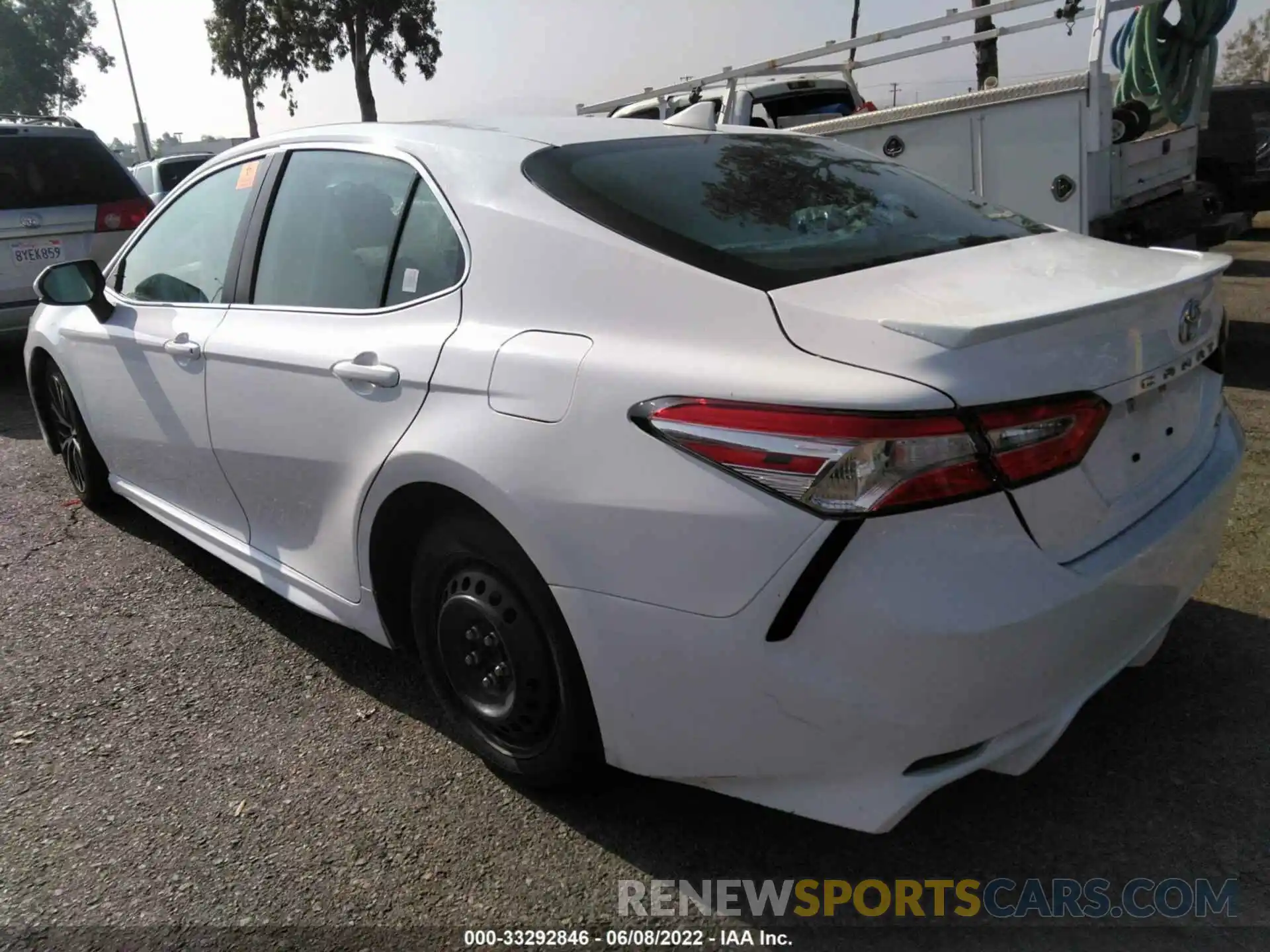 3 Photograph of a damaged car 4T1G11AK1LU333320 TOYOTA CAMRY 2020