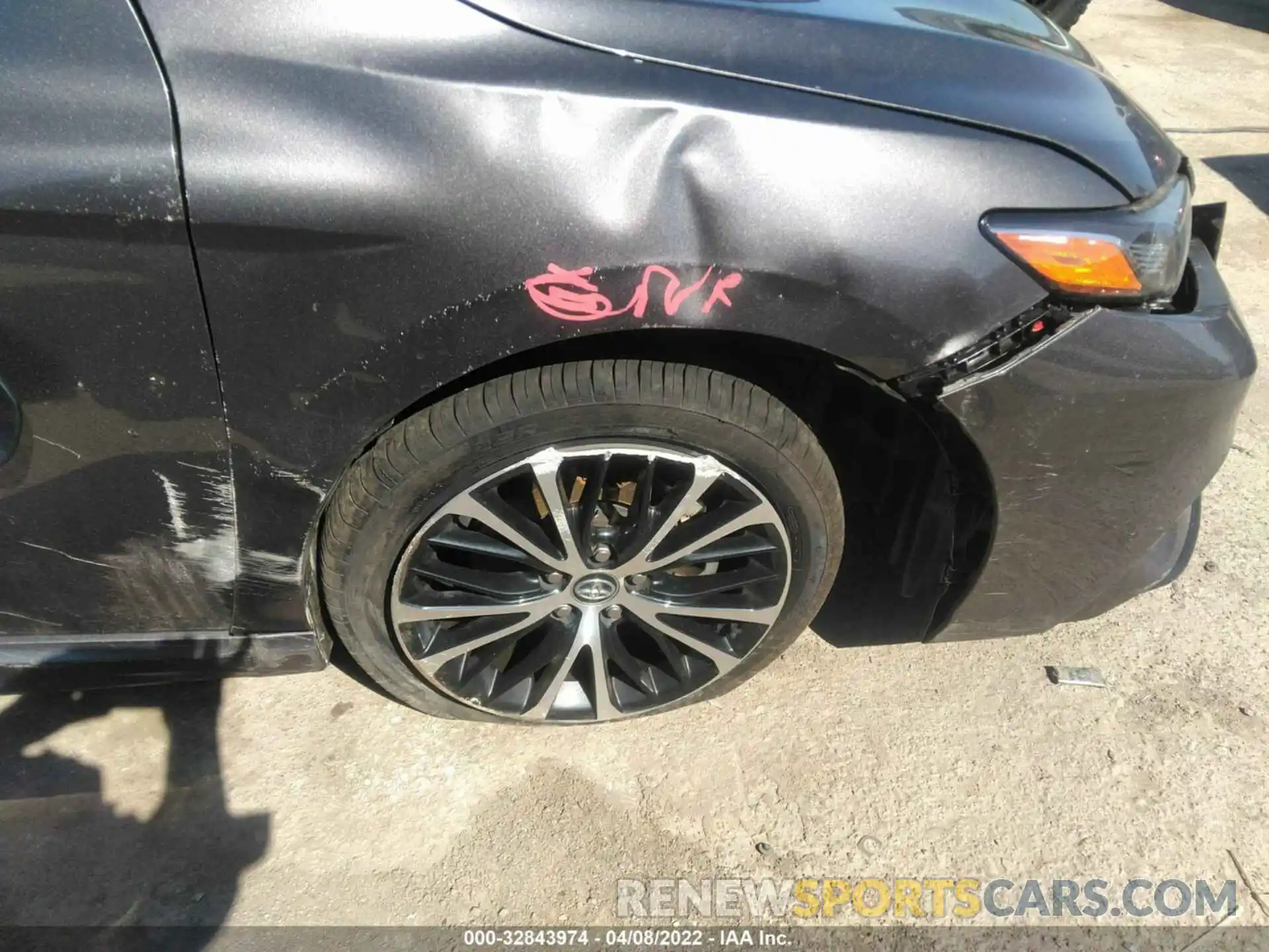 14 Photograph of a damaged car 4T1G11AK1LU333480 TOYOTA CAMRY 2020