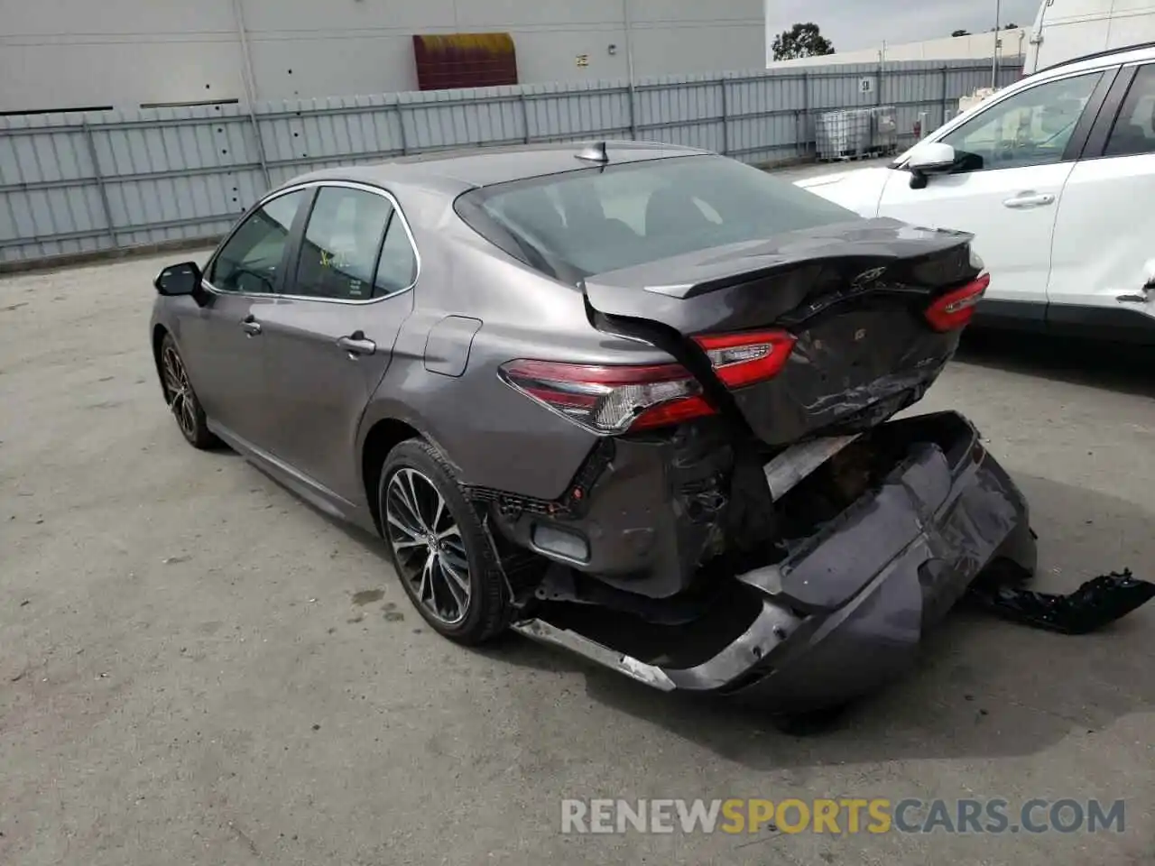 3 Photograph of a damaged car 4T1G11AK1LU334080 TOYOTA CAMRY 2020