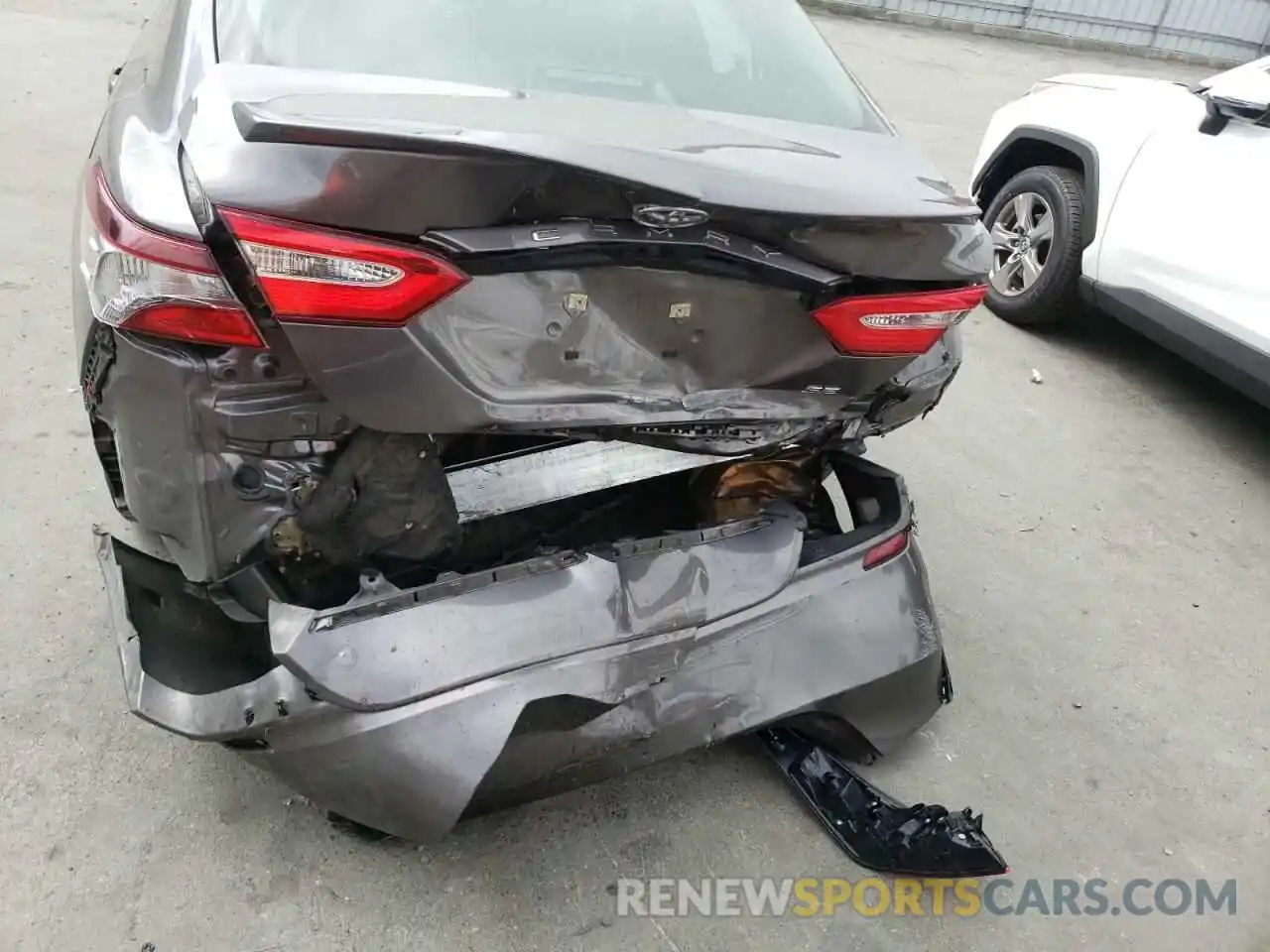 9 Photograph of a damaged car 4T1G11AK1LU334080 TOYOTA CAMRY 2020