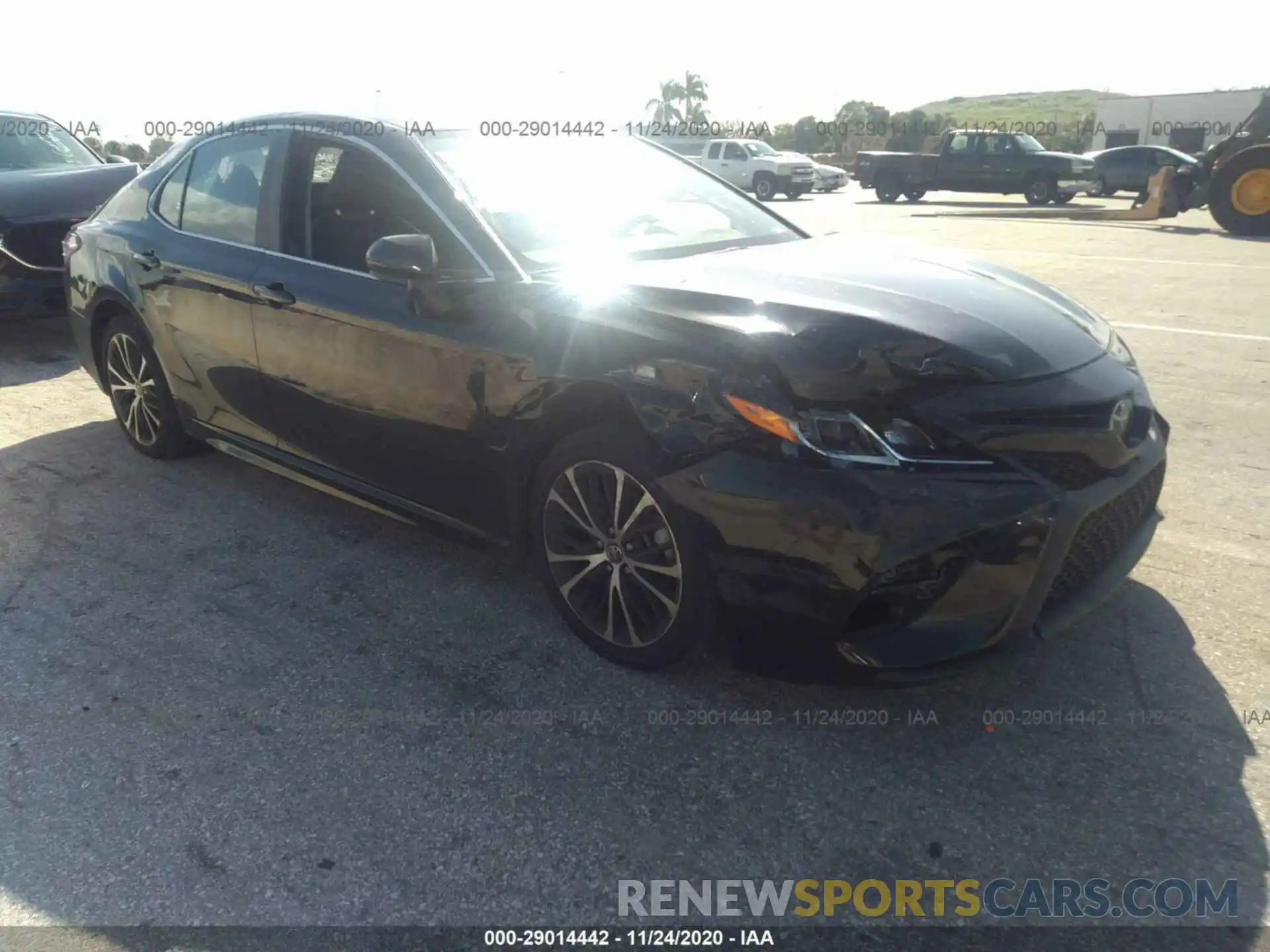 1 Photograph of a damaged car 4T1G11AK1LU334645 TOYOTA CAMRY 2020