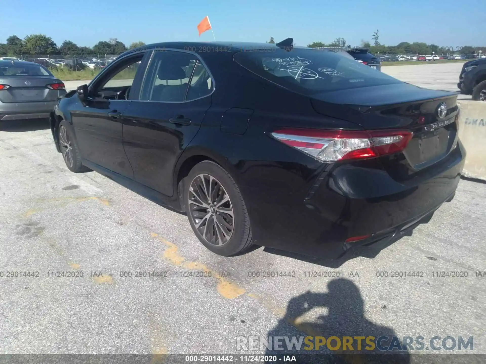 3 Photograph of a damaged car 4T1G11AK1LU334645 TOYOTA CAMRY 2020