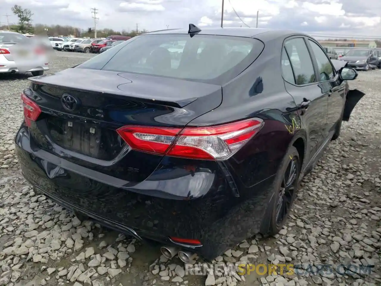 4 Photograph of a damaged car 4T1G11AK1LU334824 TOYOTA CAMRY 2020