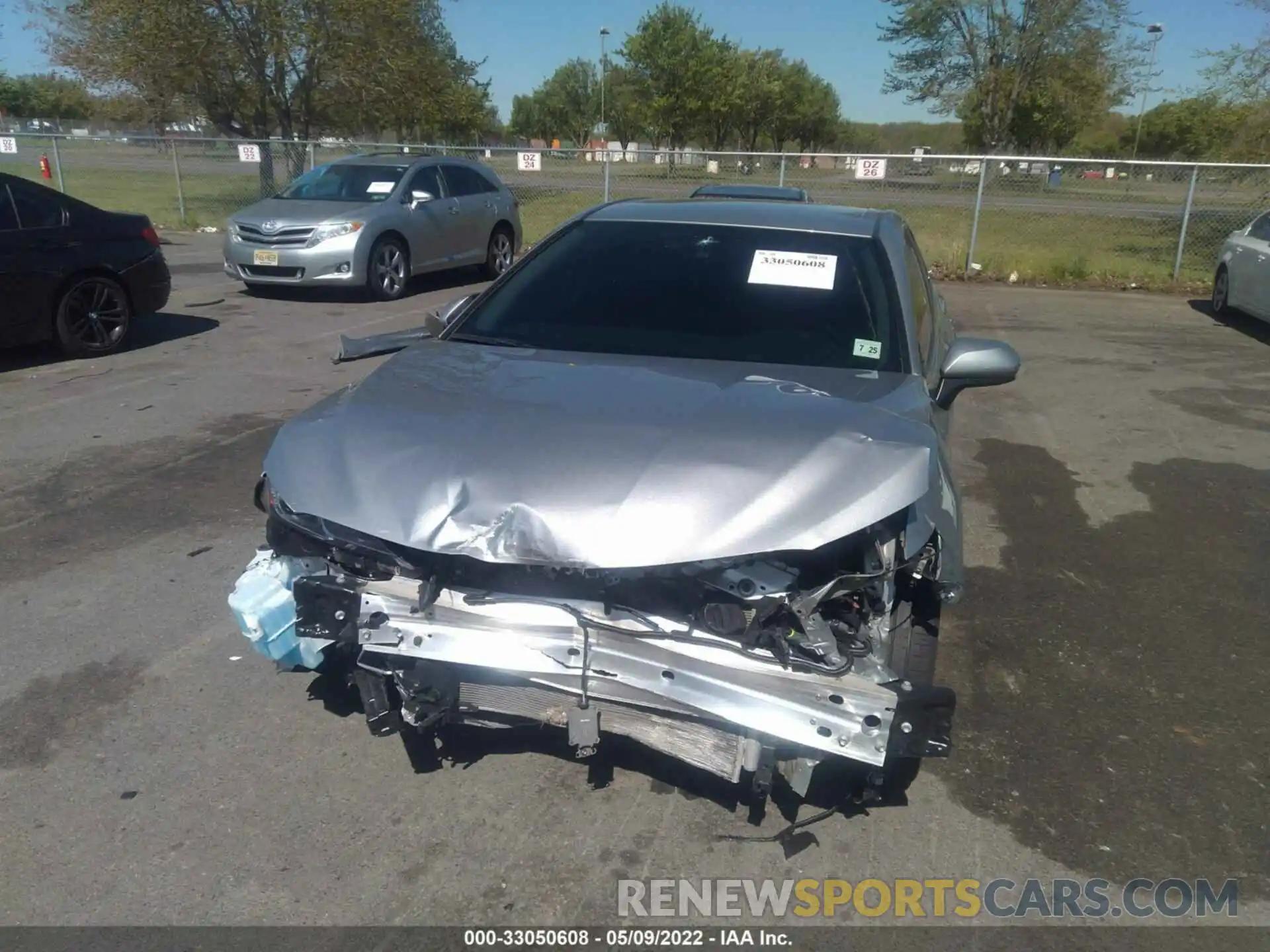 6 Photograph of a damaged car 4T1G11AK1LU335245 TOYOTA CAMRY 2020