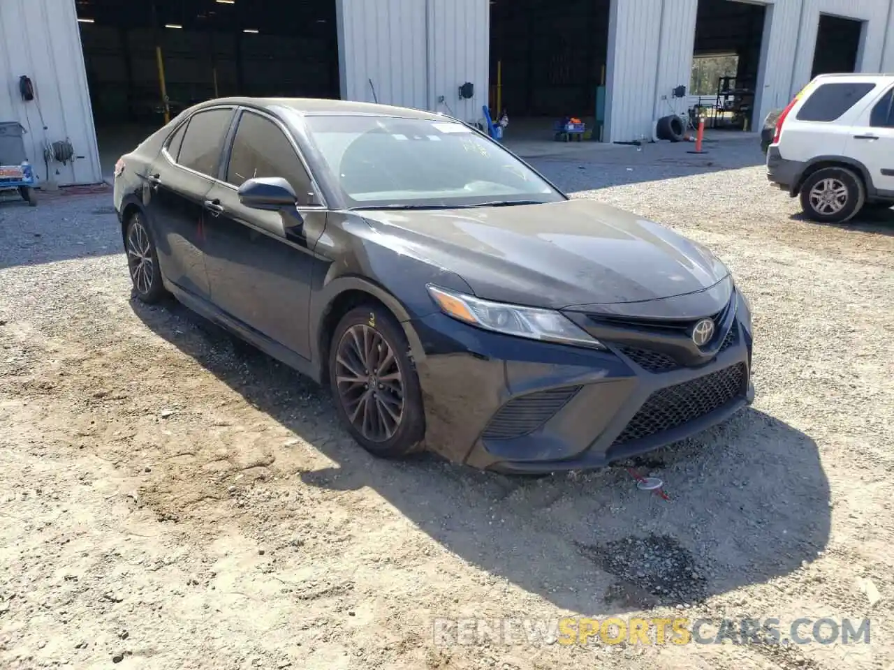 1 Photograph of a damaged car 4T1G11AK1LU338386 TOYOTA CAMRY 2020