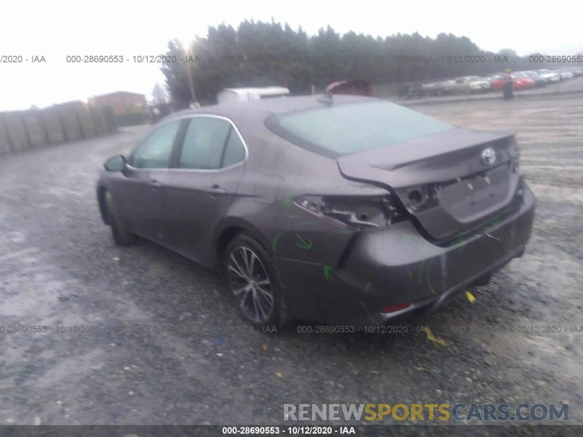 3 Photograph of a damaged car 4T1G11AK1LU340493 TOYOTA CAMRY 2020