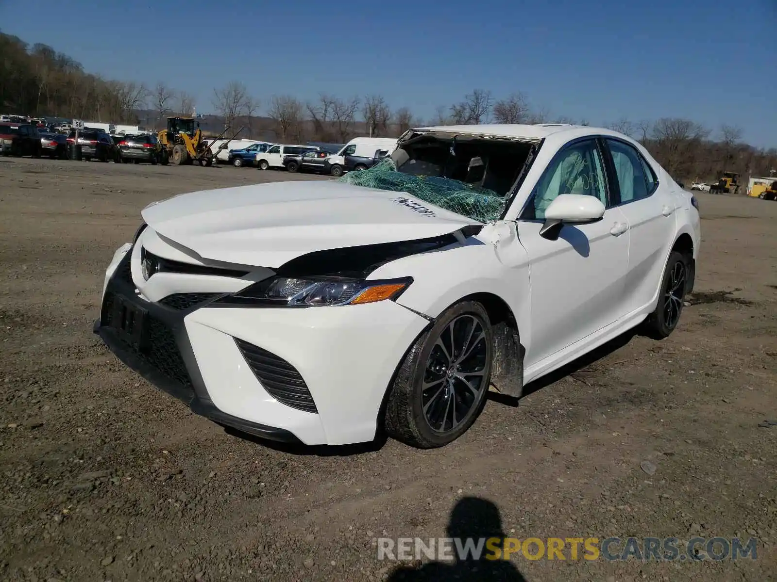 2 Photograph of a damaged car 4T1G11AK1LU340512 TOYOTA CAMRY 2020