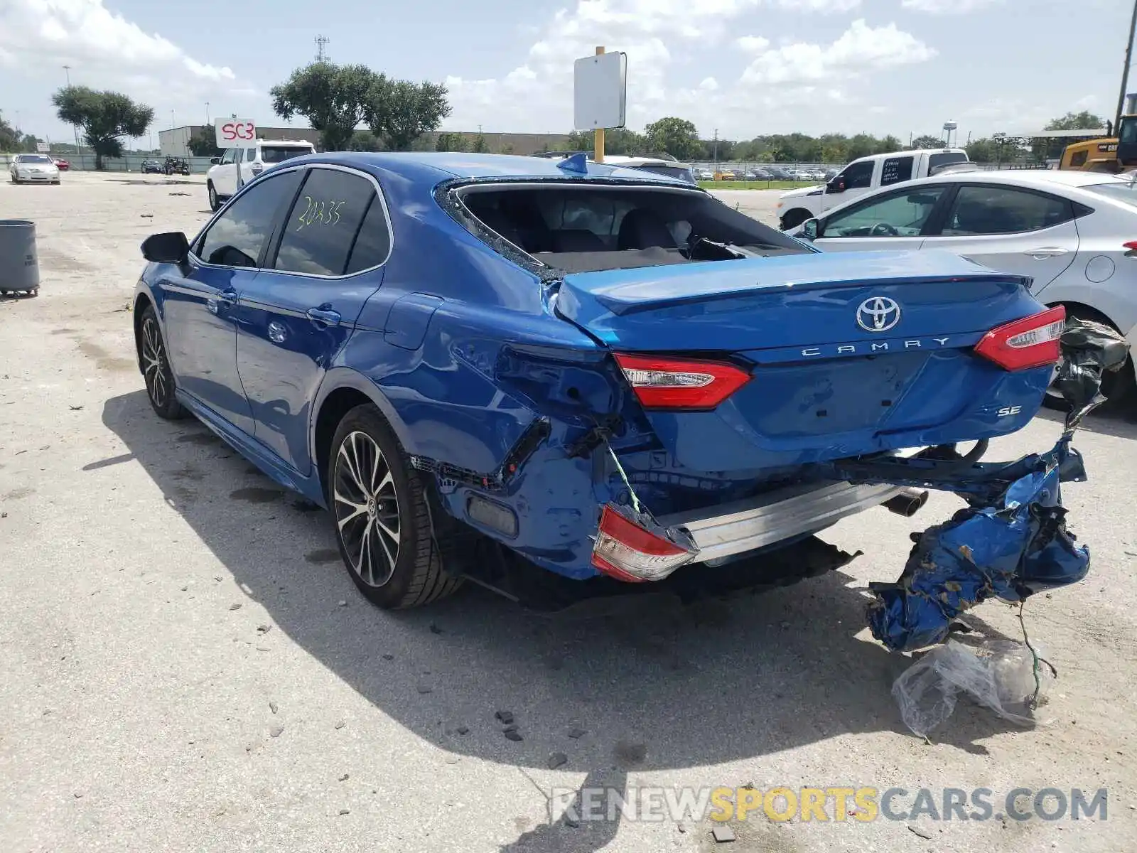 3 Photograph of a damaged car 4T1G11AK1LU343944 TOYOTA CAMRY 2020