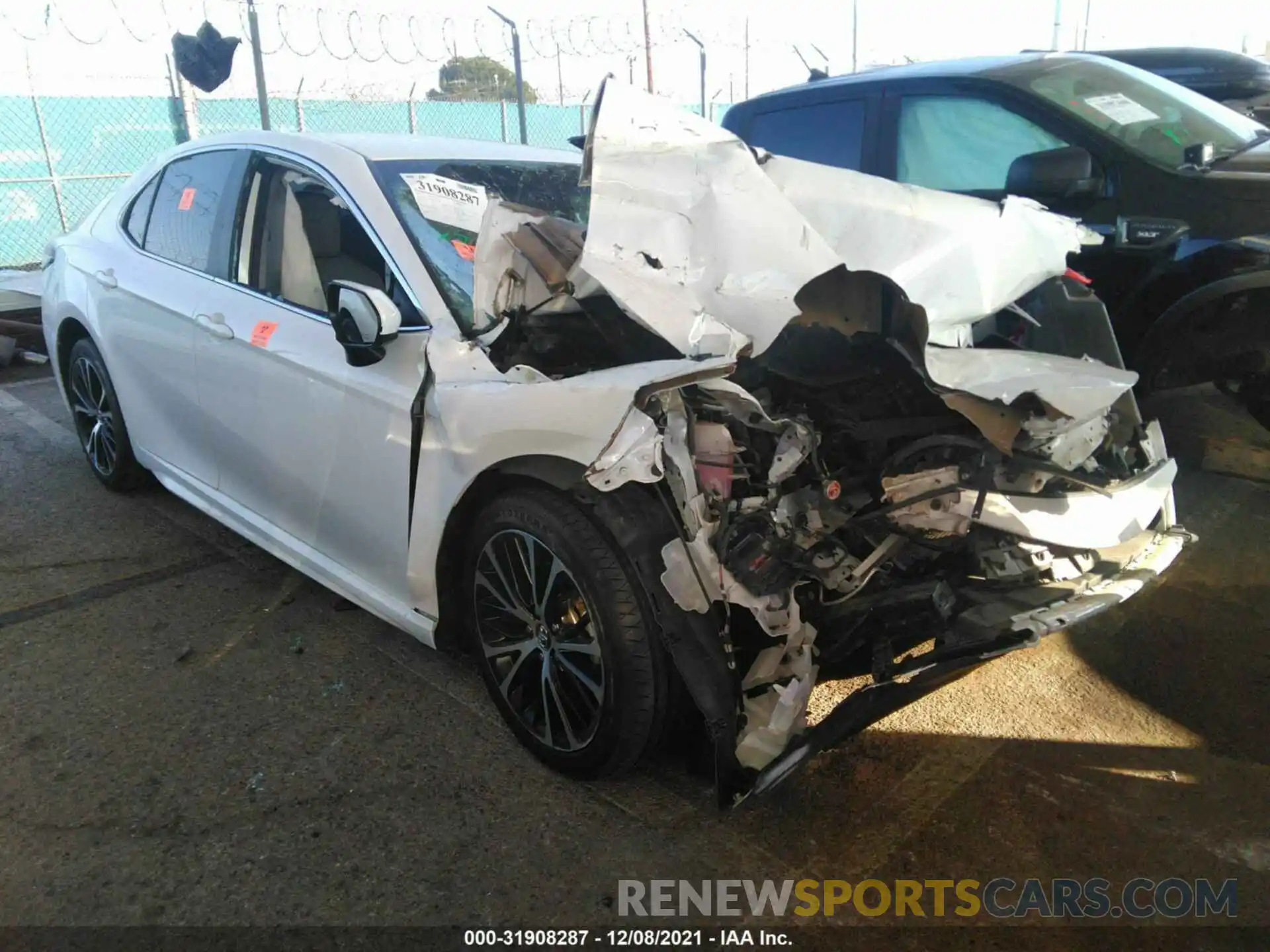 1 Photograph of a damaged car 4T1G11AK1LU344463 TOYOTA CAMRY 2020