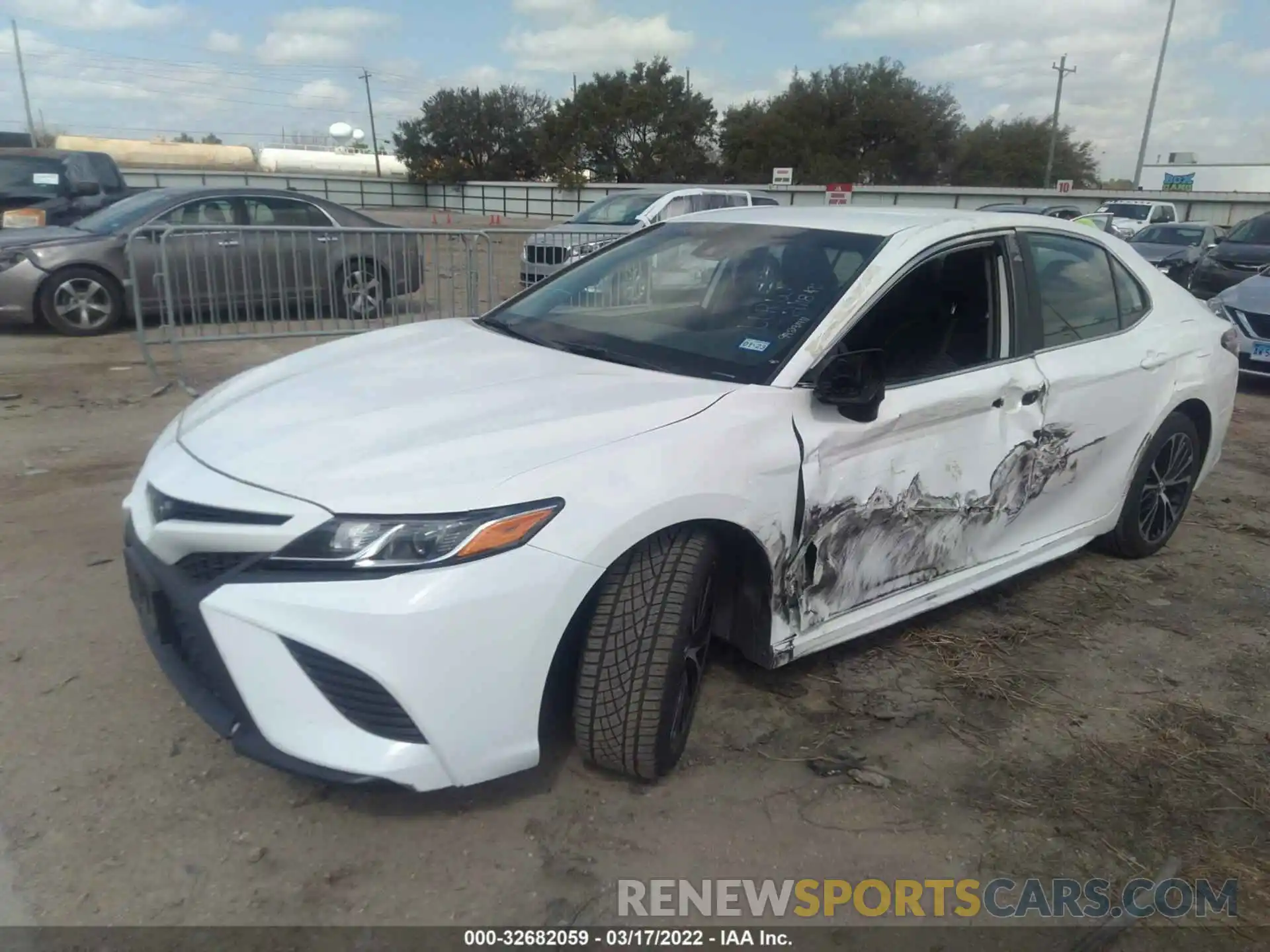 2 Photograph of a damaged car 4T1G11AK1LU344866 TOYOTA CAMRY 2020