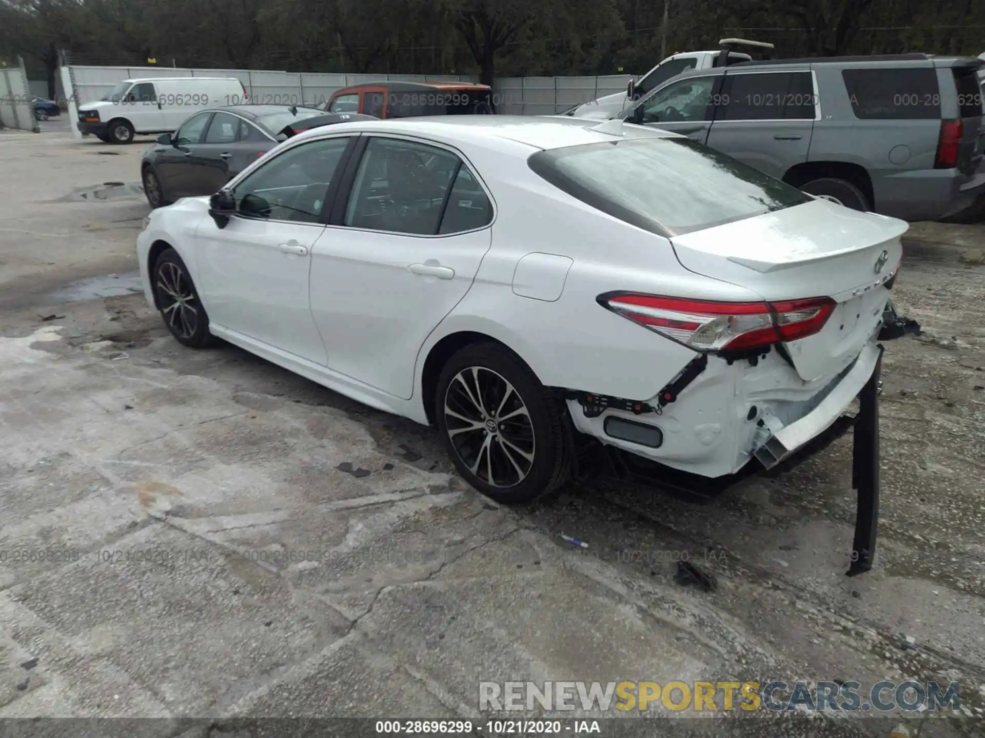 3 Photograph of a damaged car 4T1G11AK1LU345466 TOYOTA CAMRY 2020