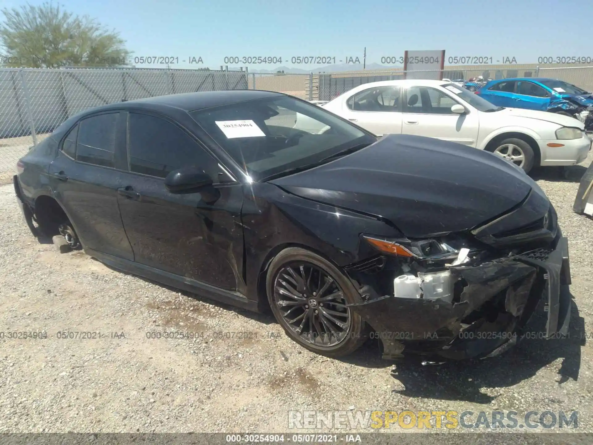 1 Photograph of a damaged car 4T1G11AK1LU345712 TOYOTA CAMRY 2020