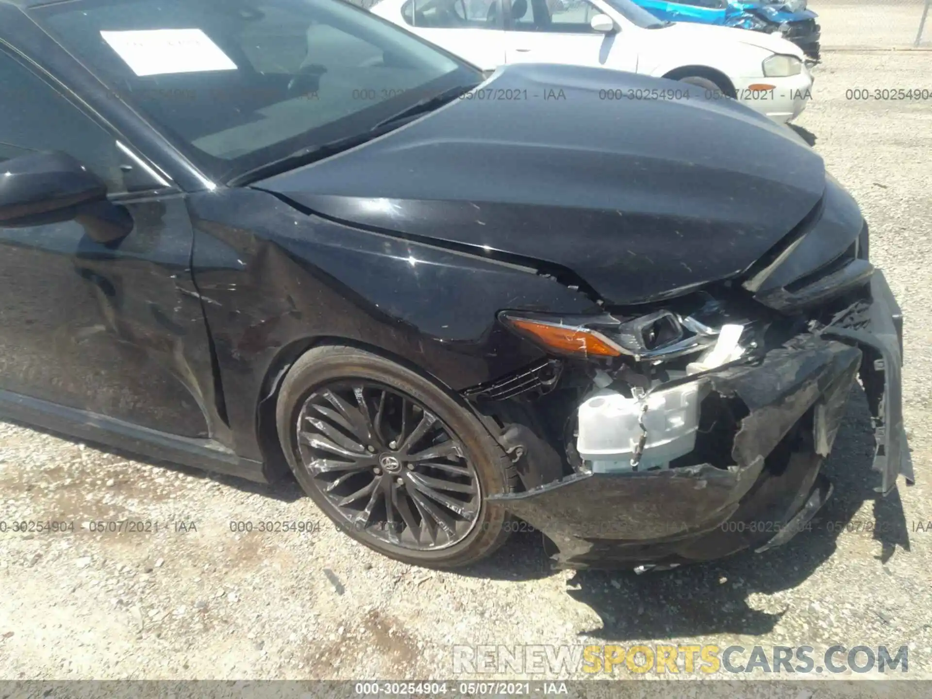 6 Photograph of a damaged car 4T1G11AK1LU345712 TOYOTA CAMRY 2020