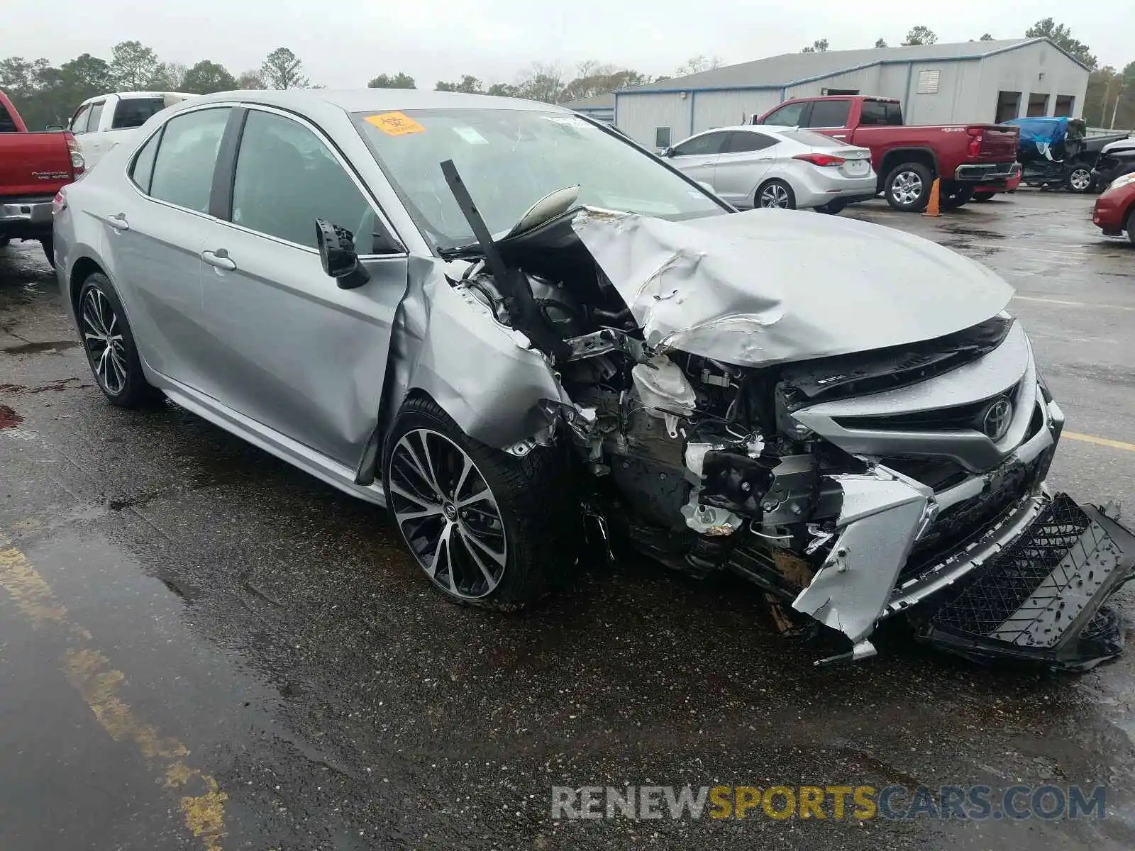 1 Photograph of a damaged car 4T1G11AK1LU345919 TOYOTA CAMRY 2020