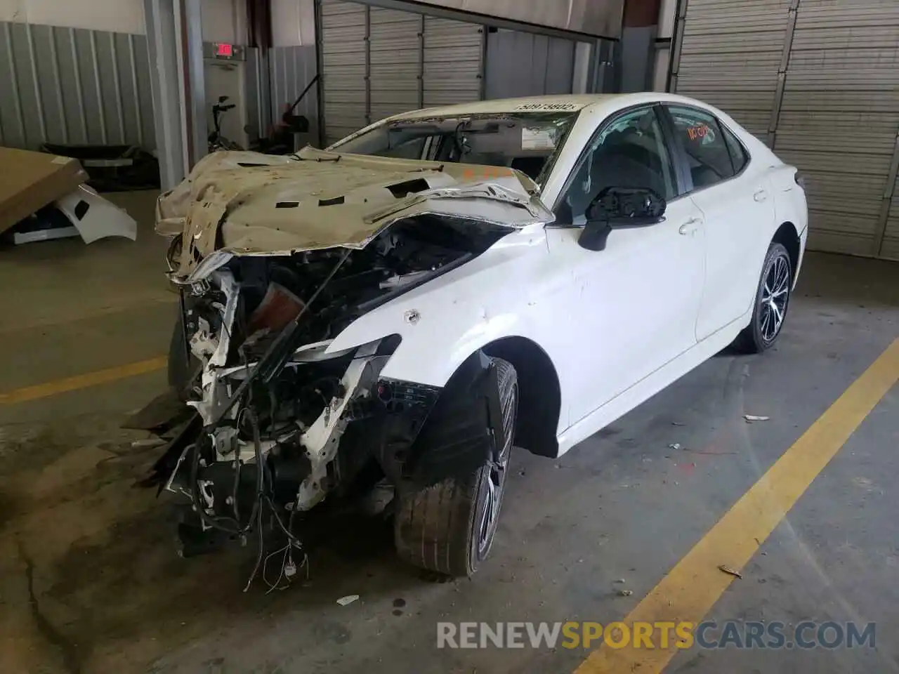 2 Photograph of a damaged car 4T1G11AK1LU347475 TOYOTA CAMRY 2020