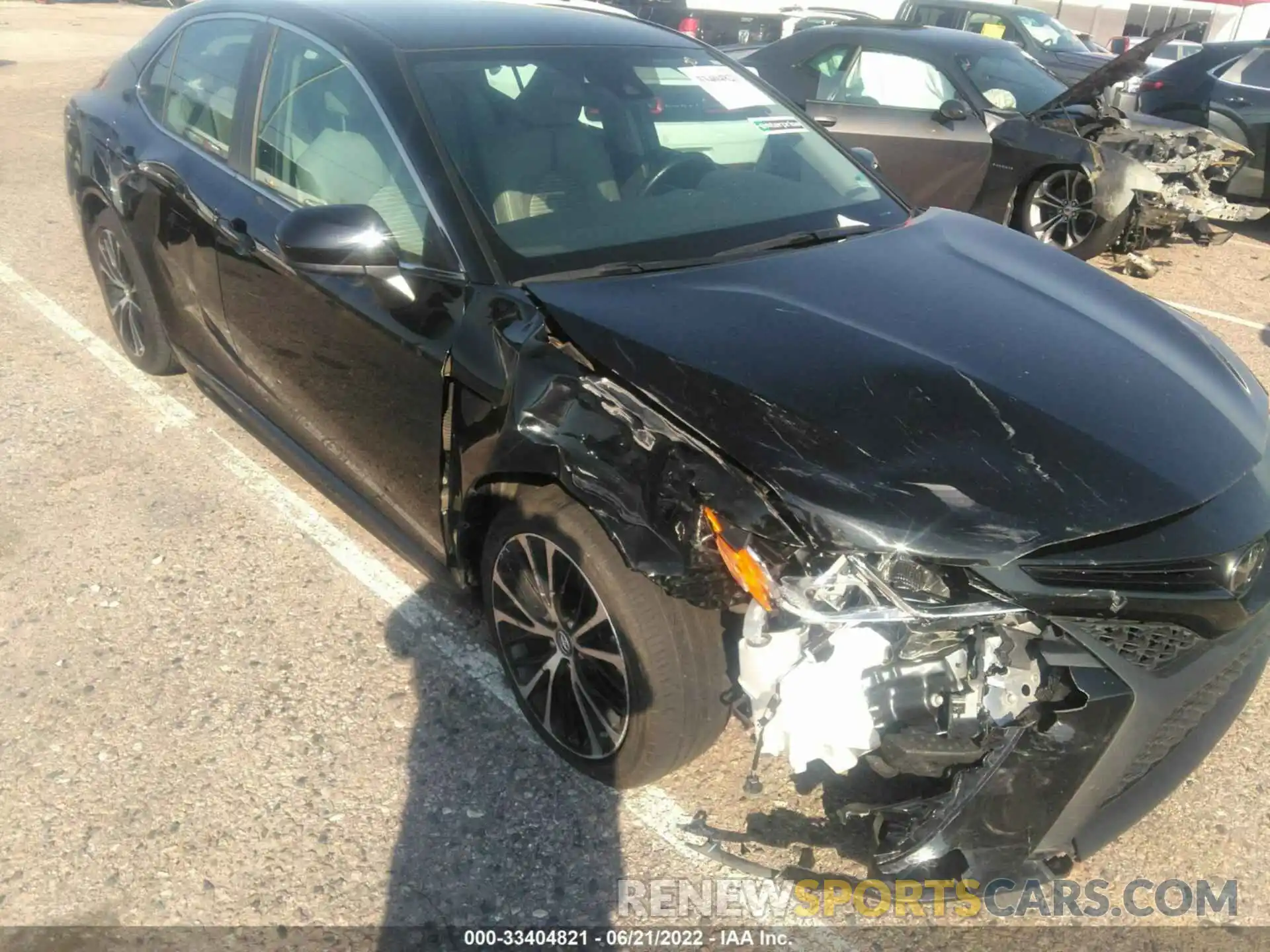 6 Photograph of a damaged car 4T1G11AK1LU347881 TOYOTA CAMRY 2020