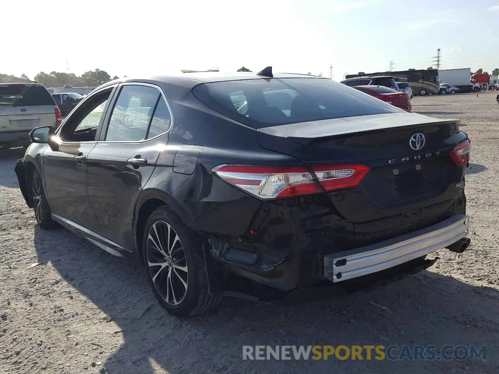 3 Photograph of a damaged car 4T1G11AK1LU348268 TOYOTA CAMRY 2020