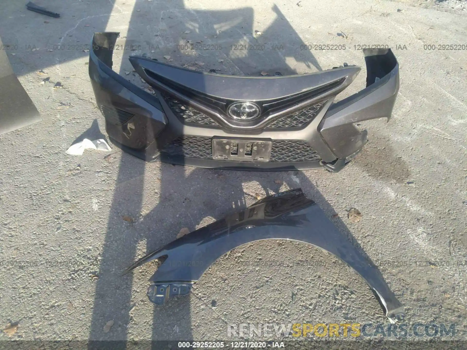 12 Photograph of a damaged car 4T1G11AK1LU350473 TOYOTA CAMRY 2020