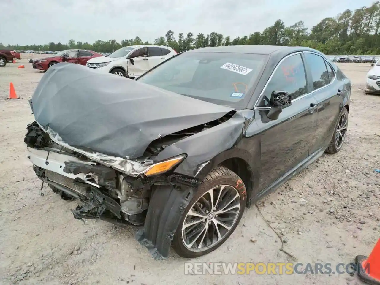 2 Photograph of a damaged car 4T1G11AK1LU352708 TOYOTA CAMRY 2020