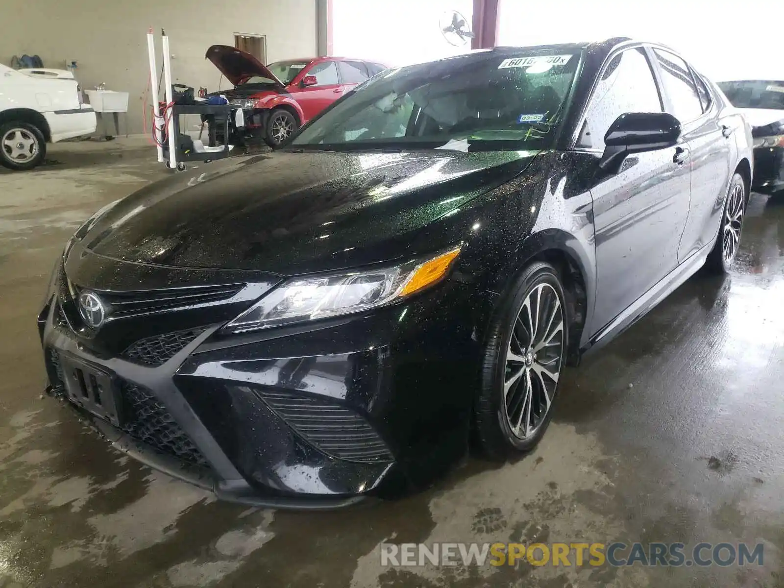 2 Photograph of a damaged car 4T1G11AK1LU352787 TOYOTA CAMRY 2020