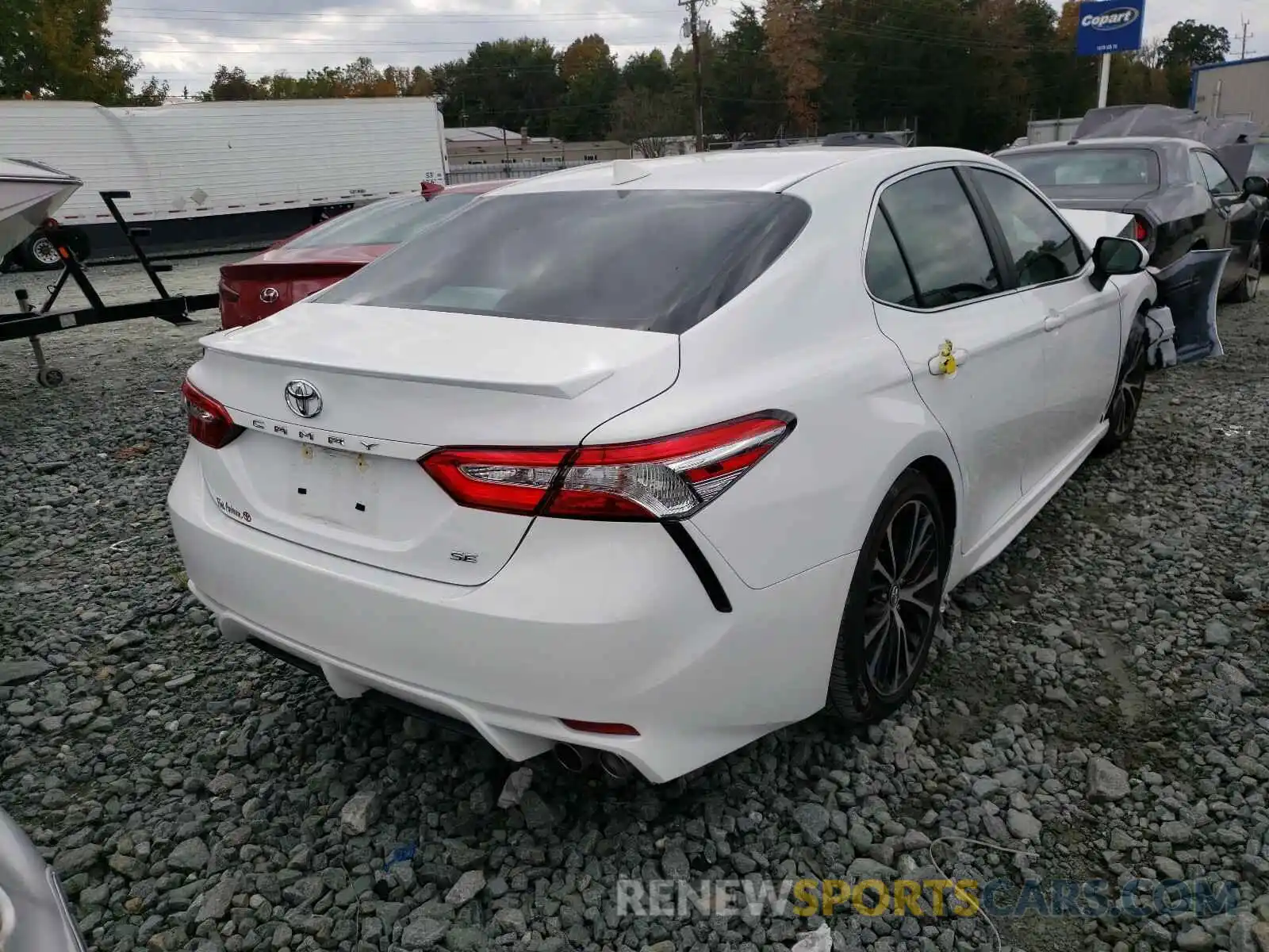 4 Photograph of a damaged car 4T1G11AK1LU356337 TOYOTA CAMRY 2020