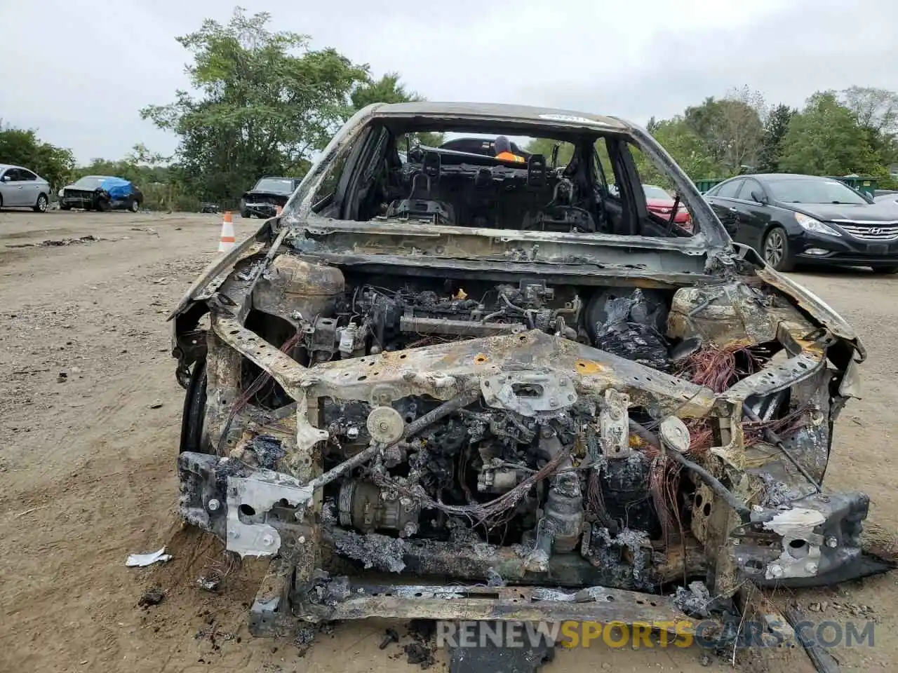 9 Photograph of a damaged car 4T1G11AK1LU357164 TOYOTA CAMRY 2020