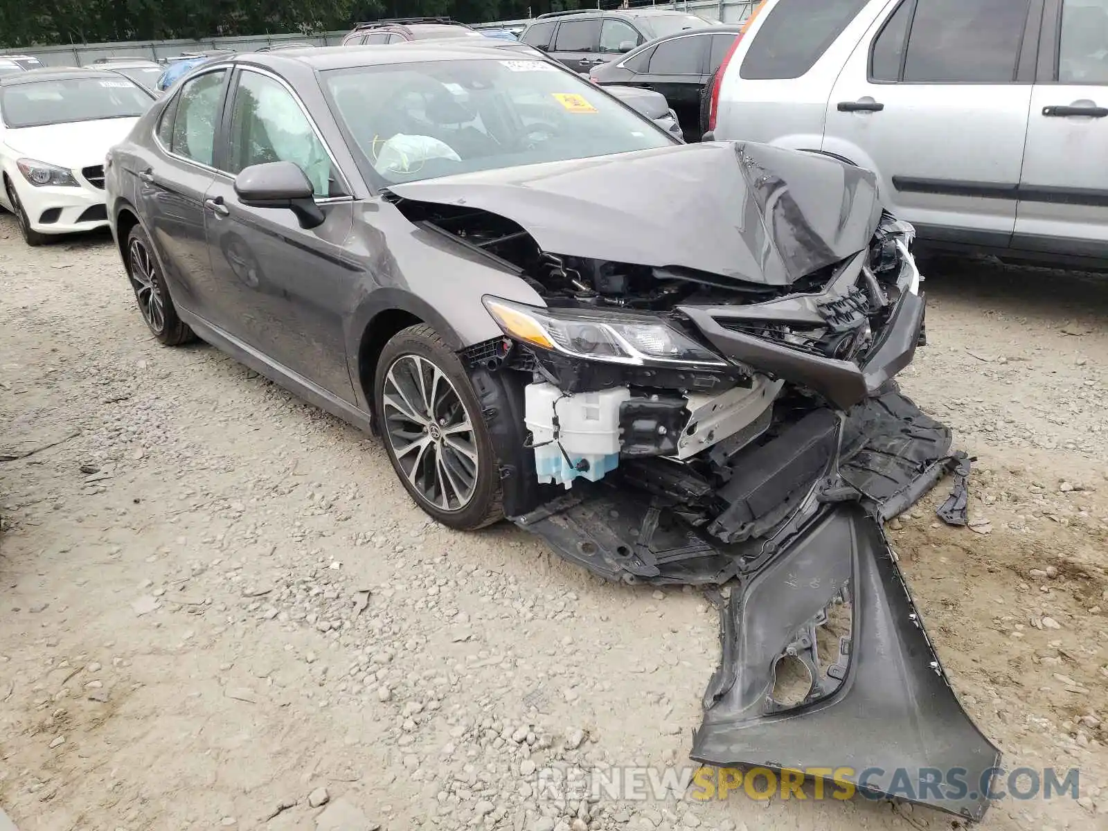 1 Photograph of a damaged car 4T1G11AK1LU358654 TOYOTA CAMRY 2020