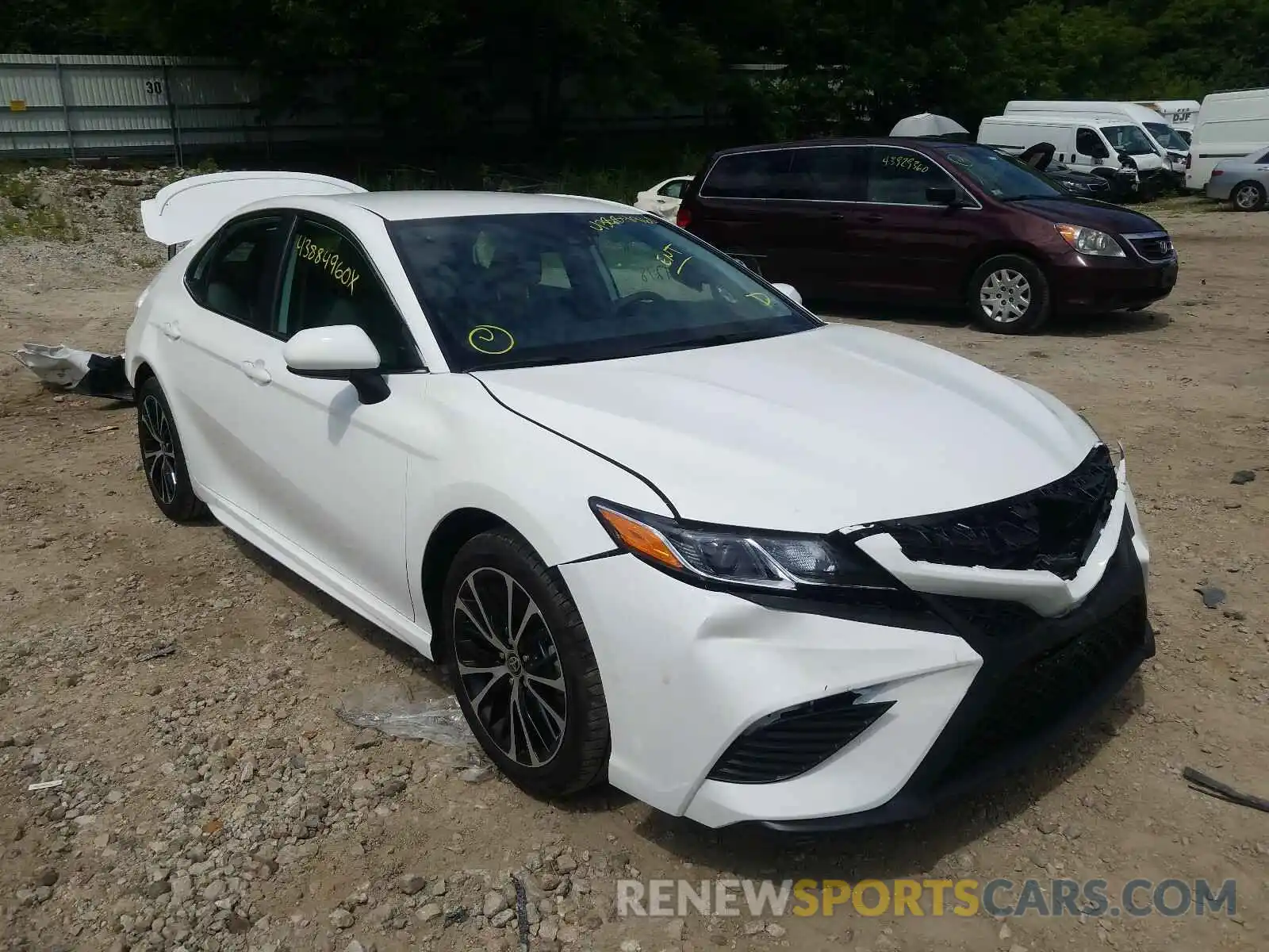 1 Photograph of a damaged car 4T1G11AK1LU359349 TOYOTA CAMRY 2020