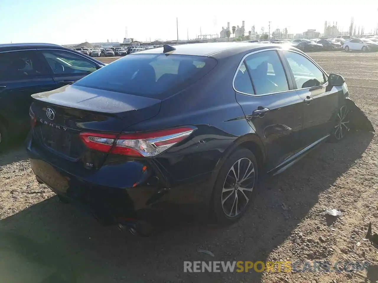 4 Photograph of a damaged car 4T1G11AK1LU362123 TOYOTA CAMRY 2020