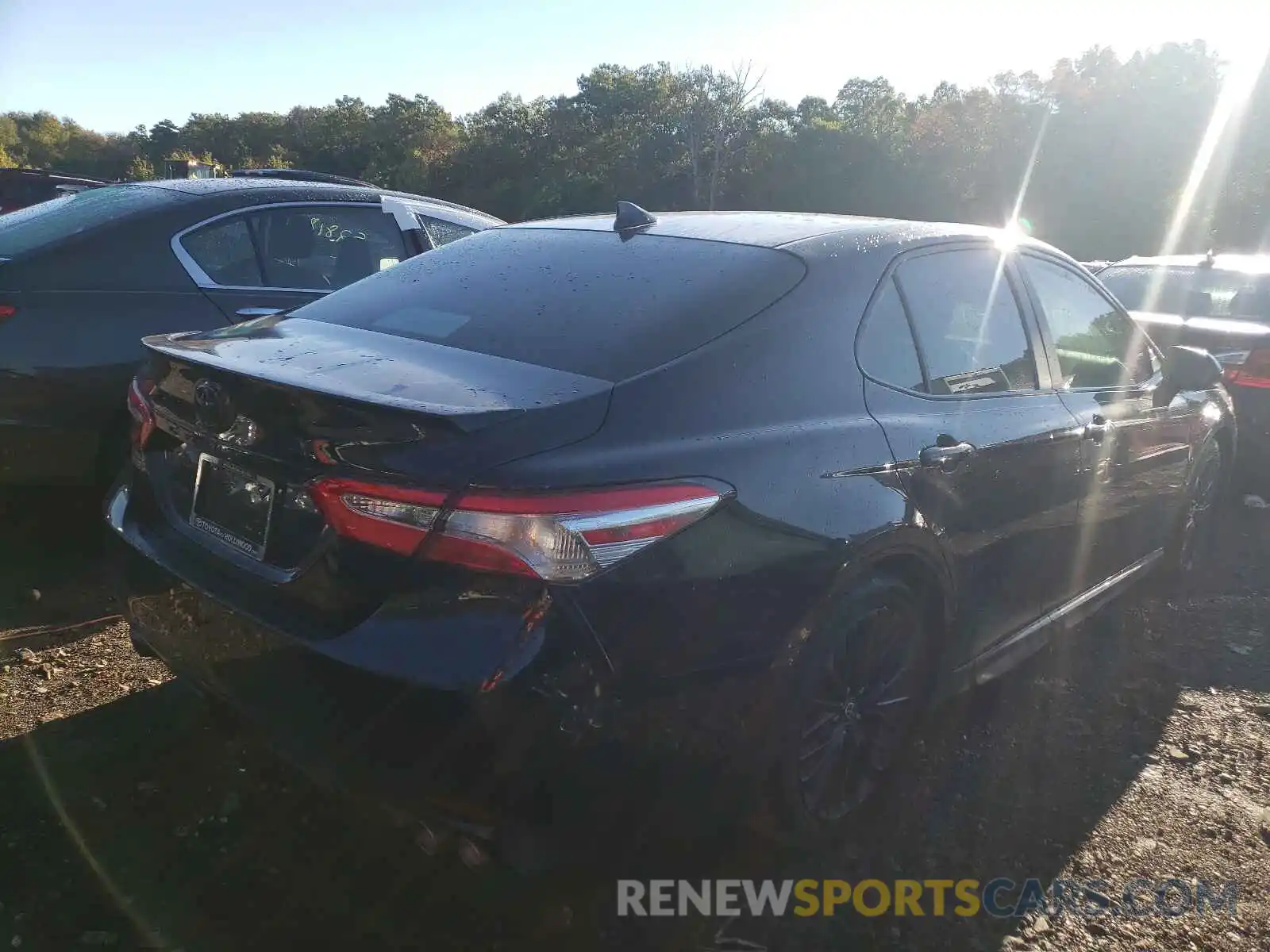 4 Photograph of a damaged car 4T1G11AK1LU362722 TOYOTA CAMRY 2020