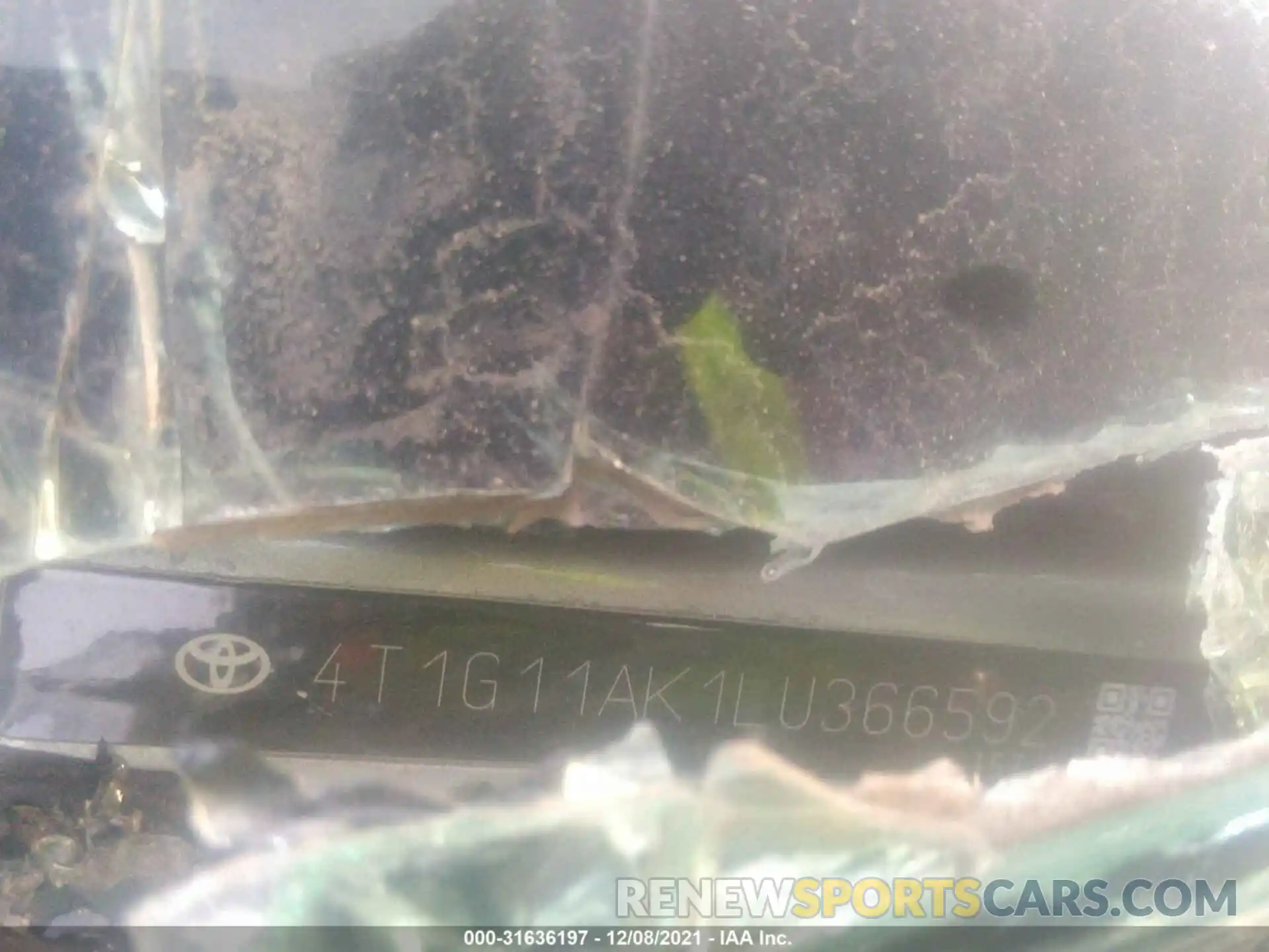 9 Photograph of a damaged car 4T1G11AK1LU366592 TOYOTA CAMRY 2020