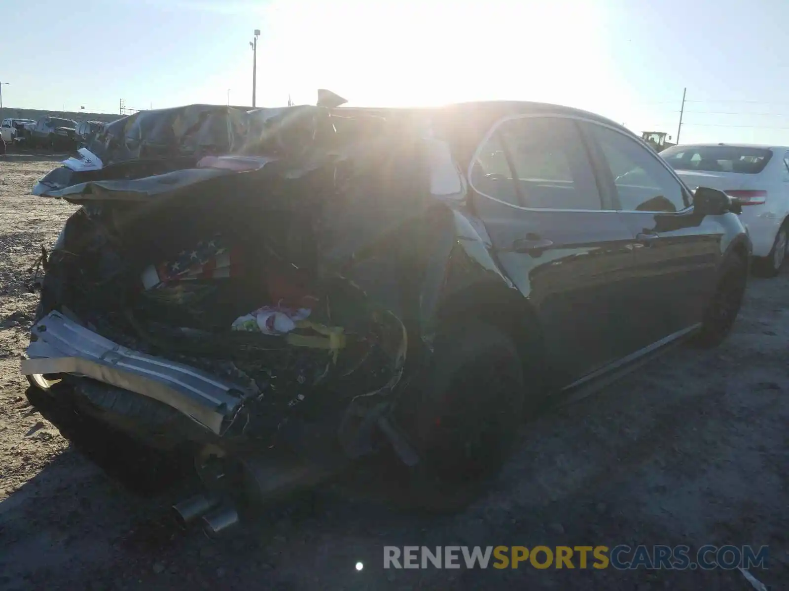 4 Photograph of a damaged car 4T1G11AK1LU368309 TOYOTA CAMRY 2020