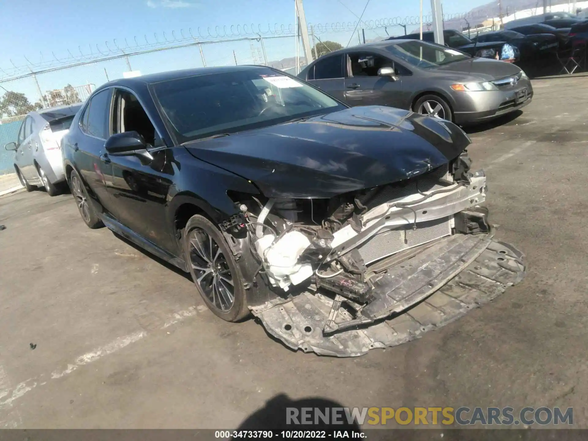 1 Photograph of a damaged car 4T1G11AK1LU370397 TOYOTA CAMRY 2020