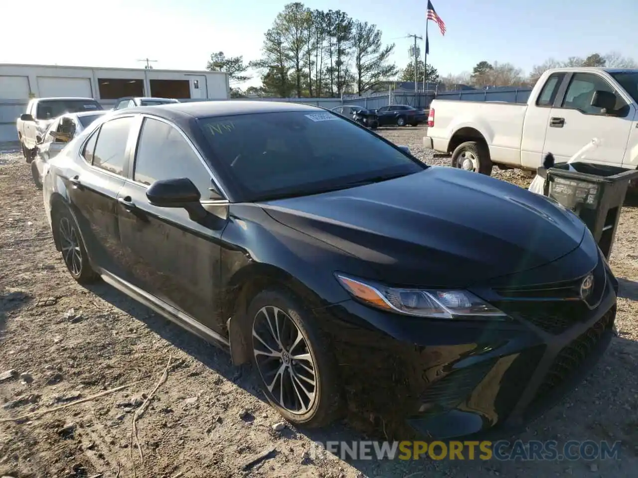 1 Photograph of a damaged car 4T1G11AK1LU371677 TOYOTA CAMRY 2020