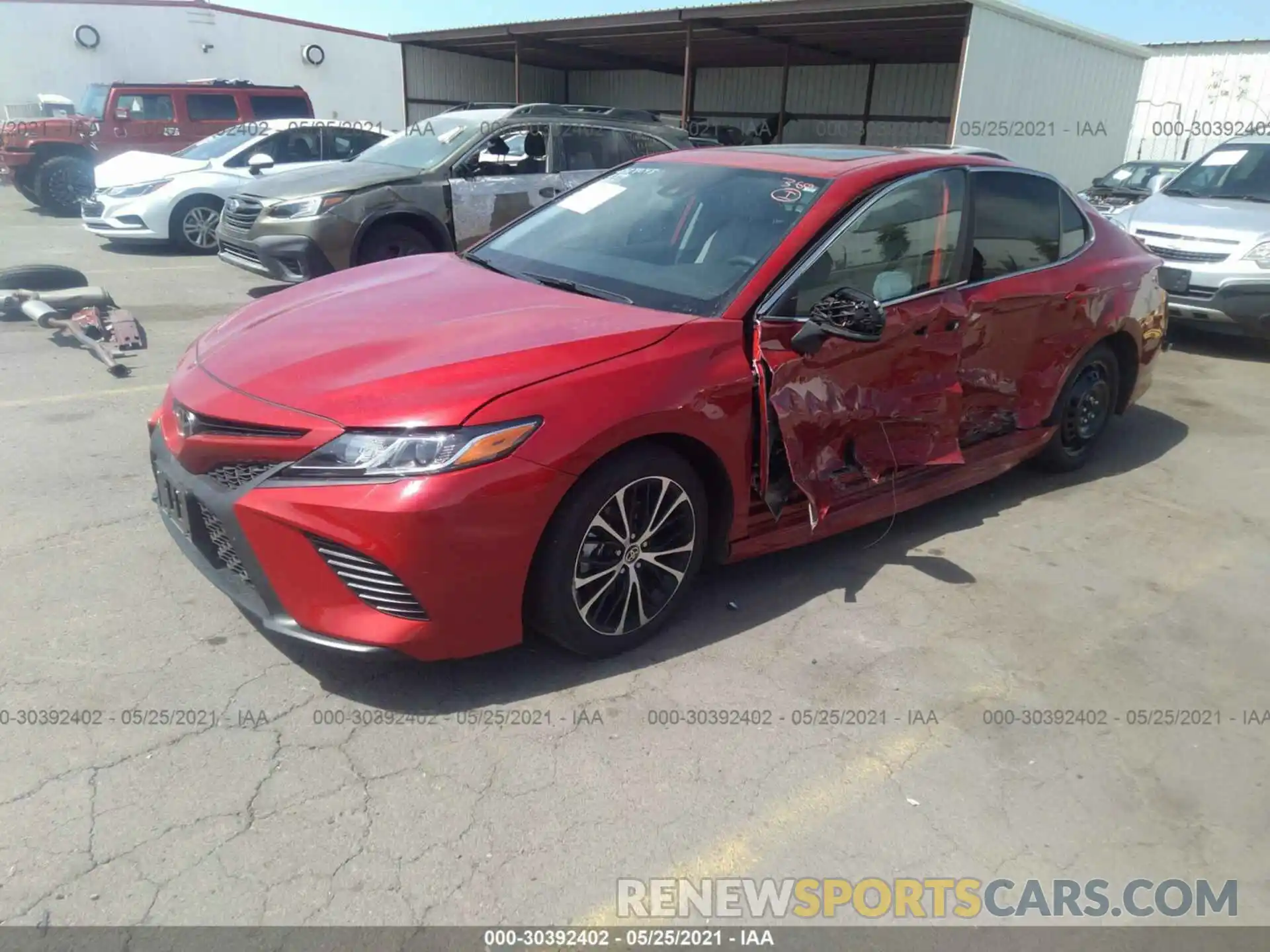 2 Photograph of a damaged car 4T1G11AK1LU375549 TOYOTA CAMRY 2020