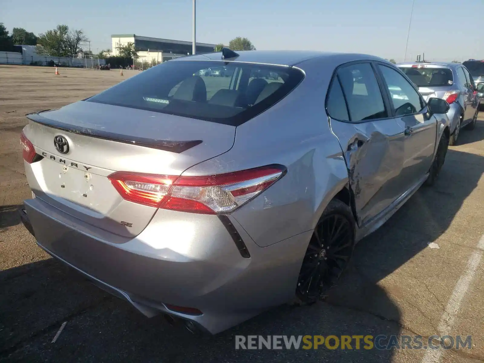 4 Photograph of a damaged car 4T1G11AK1LU375972 TOYOTA CAMRY 2020