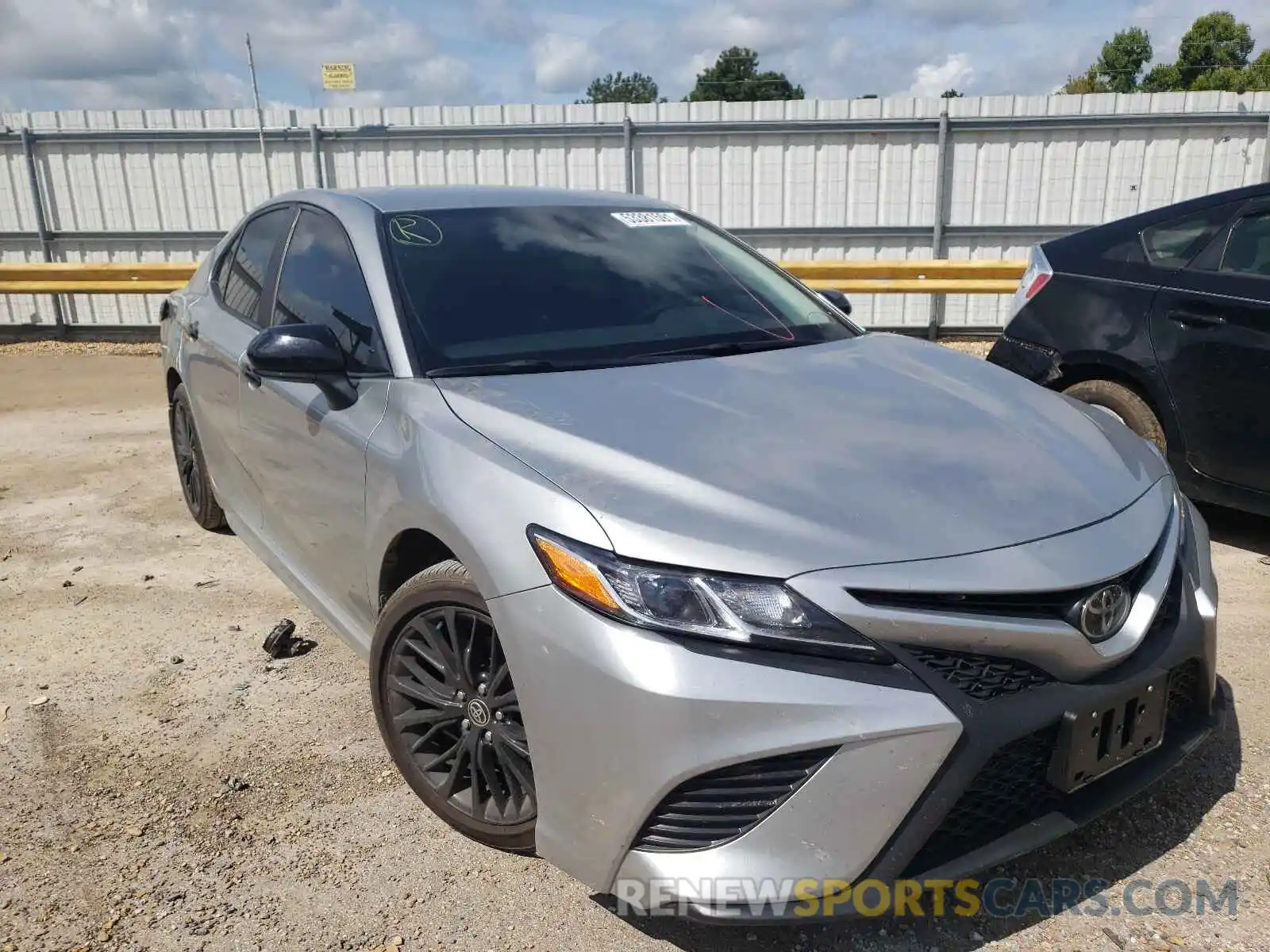 1 Photograph of a damaged car 4T1G11AK1LU382341 TOYOTA CAMRY 2020