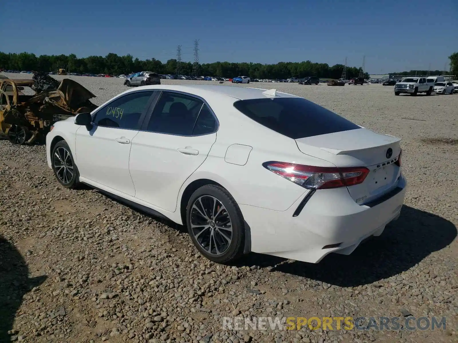 3 Photograph of a damaged car 4T1G11AK1LU384073 TOYOTA CAMRY 2020