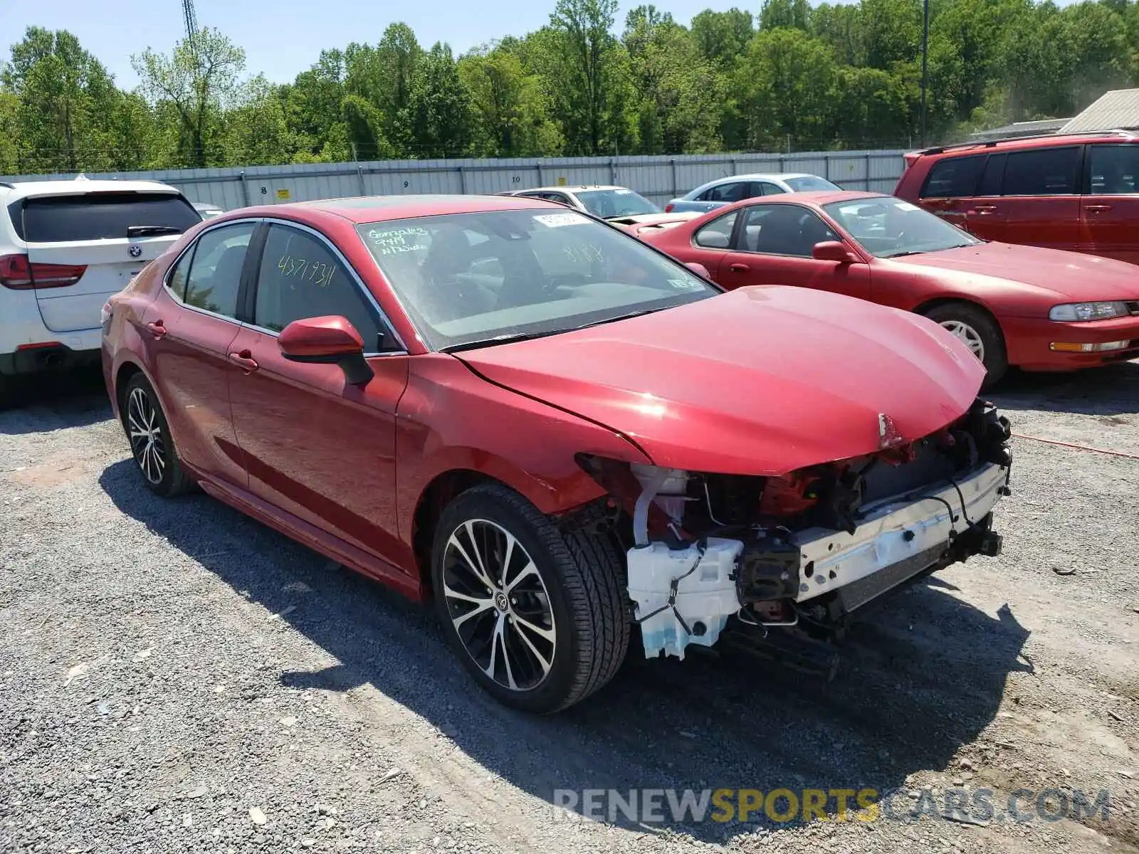 1 Photograph of a damaged car 4T1G11AK1LU385479 TOYOTA CAMRY 2020