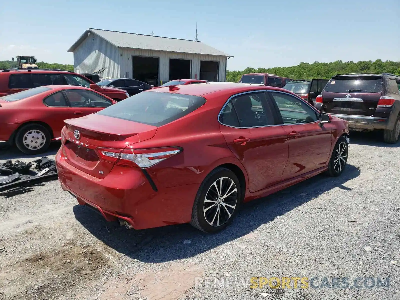 4 Photograph of a damaged car 4T1G11AK1LU385479 TOYOTA CAMRY 2020