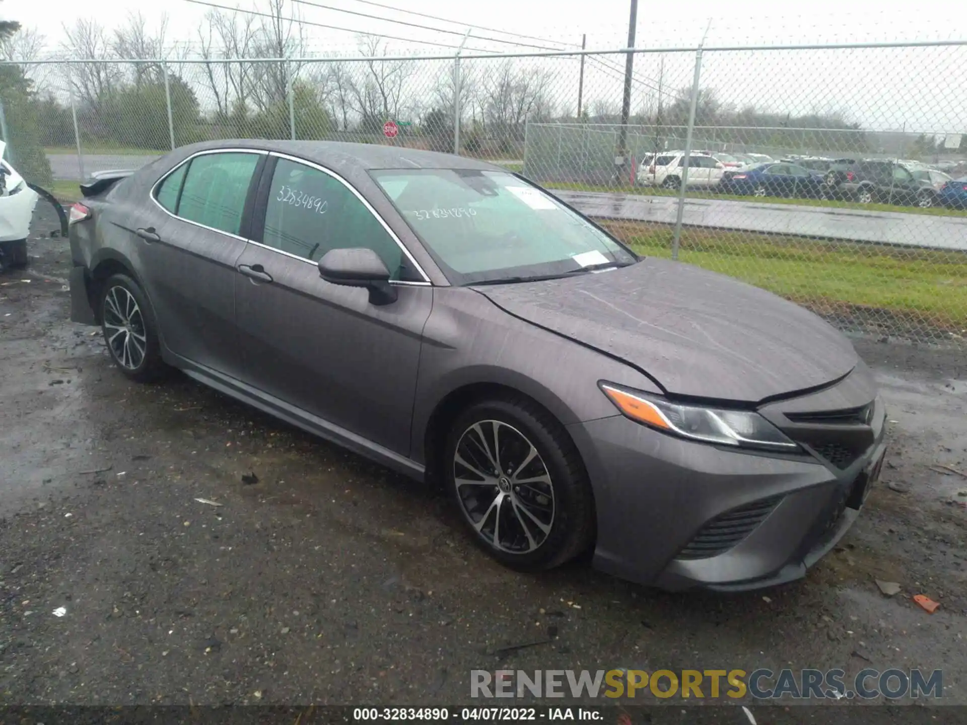 1 Photograph of a damaged car 4T1G11AK1LU388320 TOYOTA CAMRY 2020