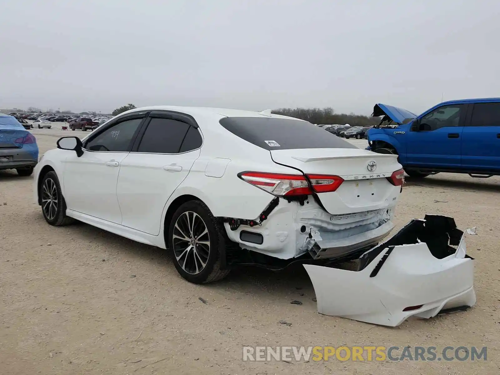 3 Photograph of a damaged car 4T1G11AK1LU391234 TOYOTA CAMRY 2020