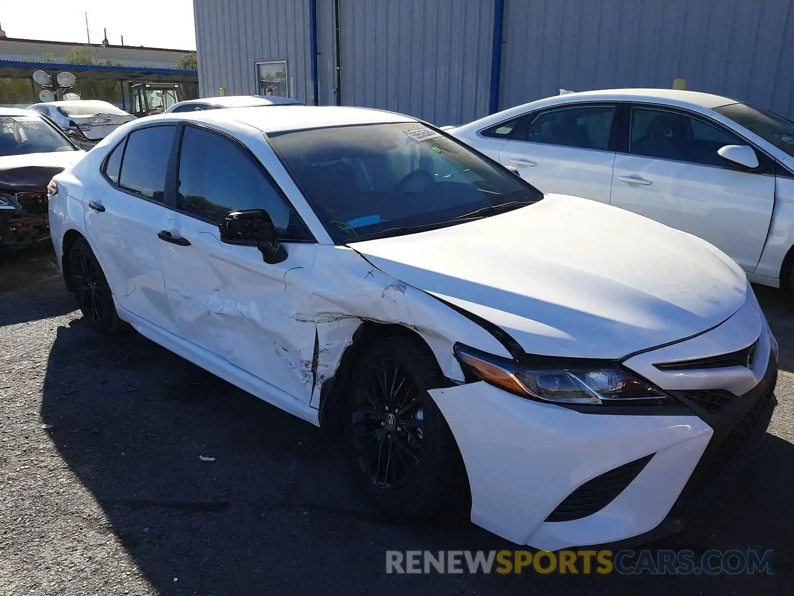 1 Photograph of a damaged car 4T1G11AK1LU391945 TOYOTA CAMRY 2020