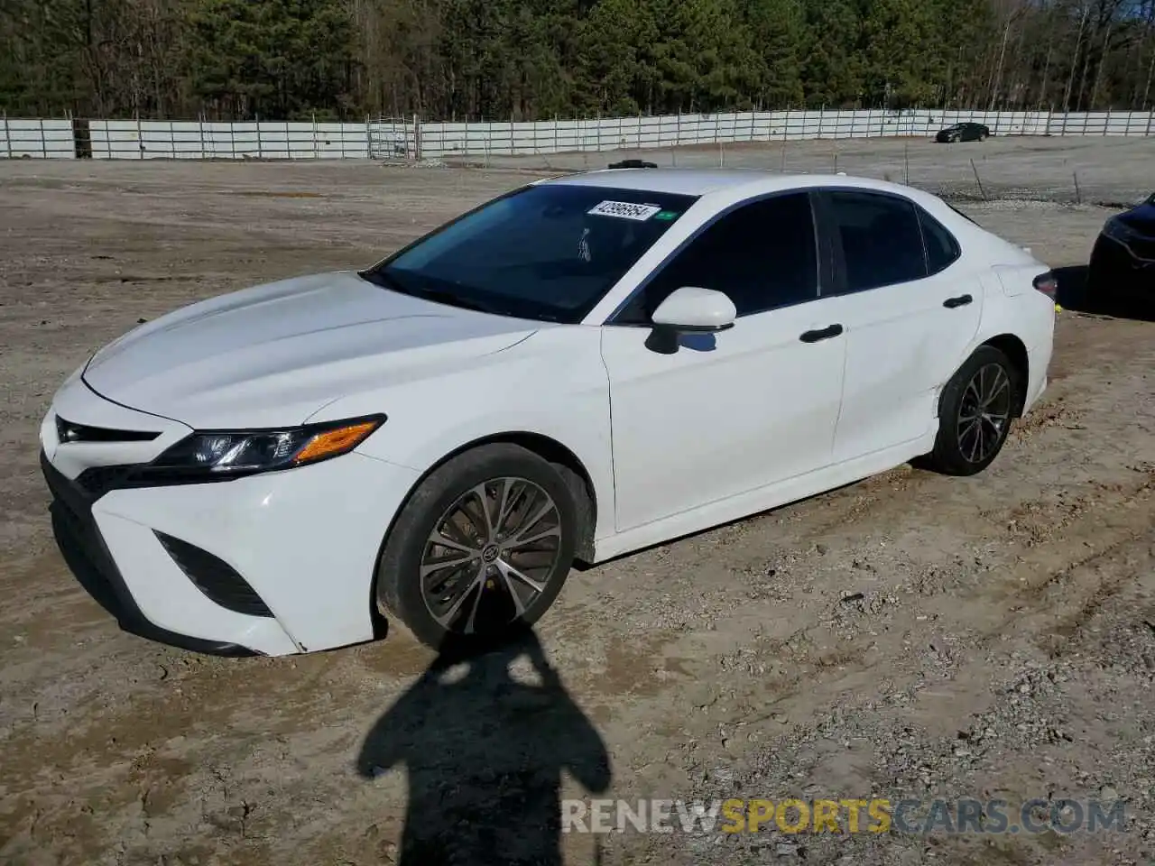 1 Photograph of a damaged car 4T1G11AK1LU502798 TOYOTA CAMRY 2020