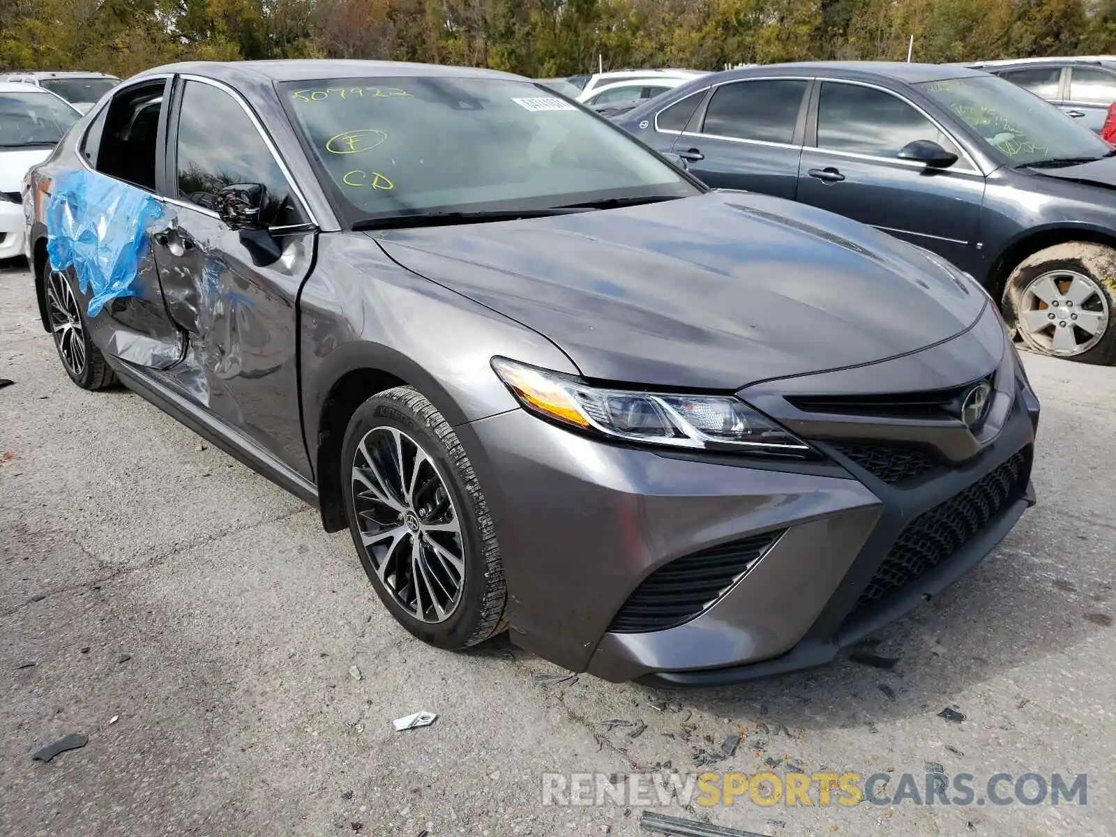 1 Photograph of a damaged car 4T1G11AK1LU507922 TOYOTA CAMRY 2020