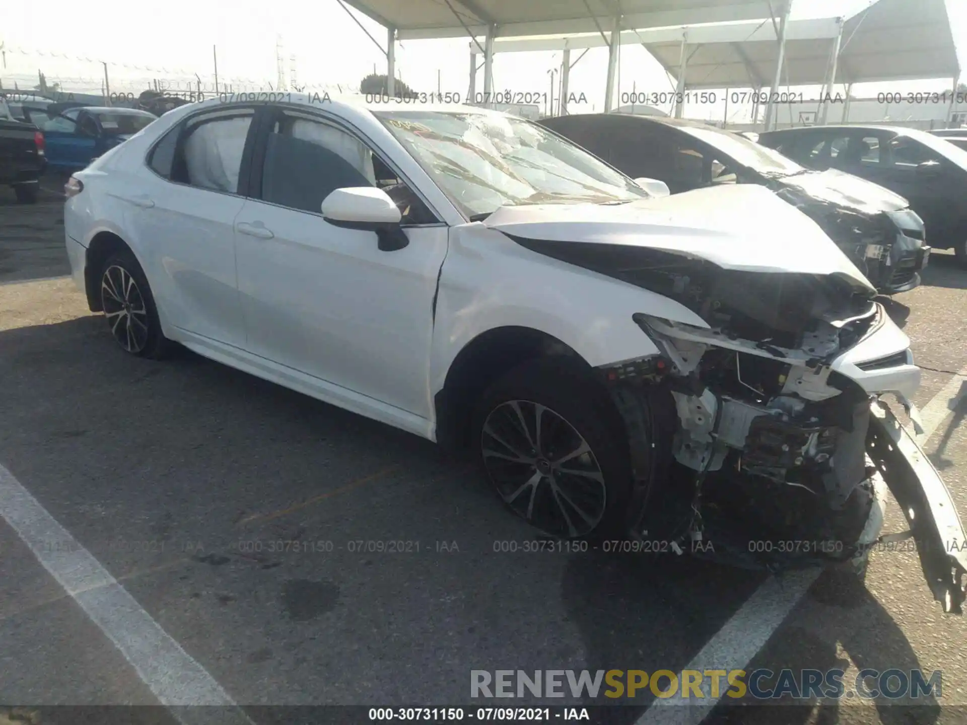 1 Photograph of a damaged car 4T1G11AK1LU510058 TOYOTA CAMRY 2020