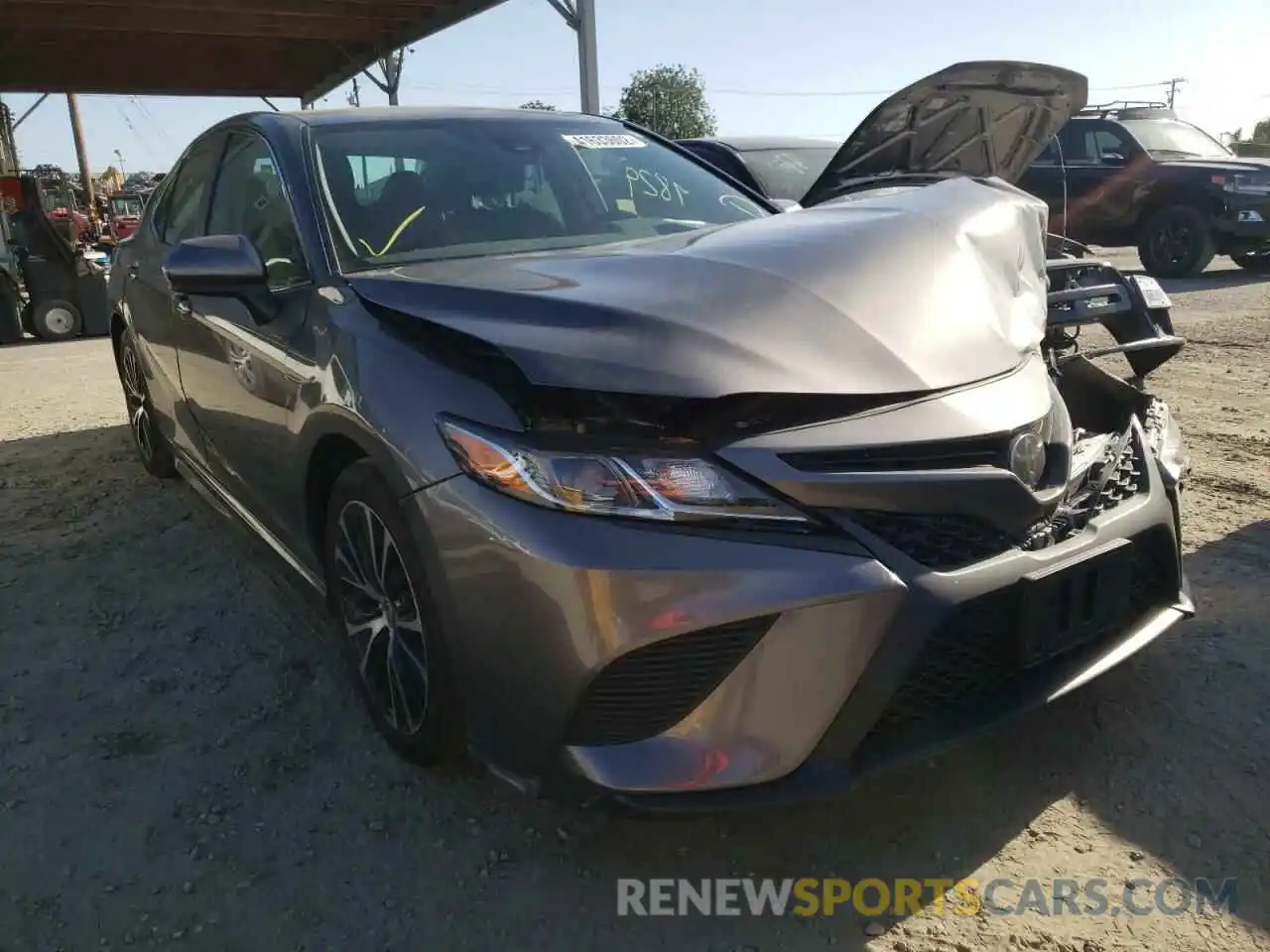 1 Photograph of a damaged car 4T1G11AK1LU510125 TOYOTA CAMRY 2020