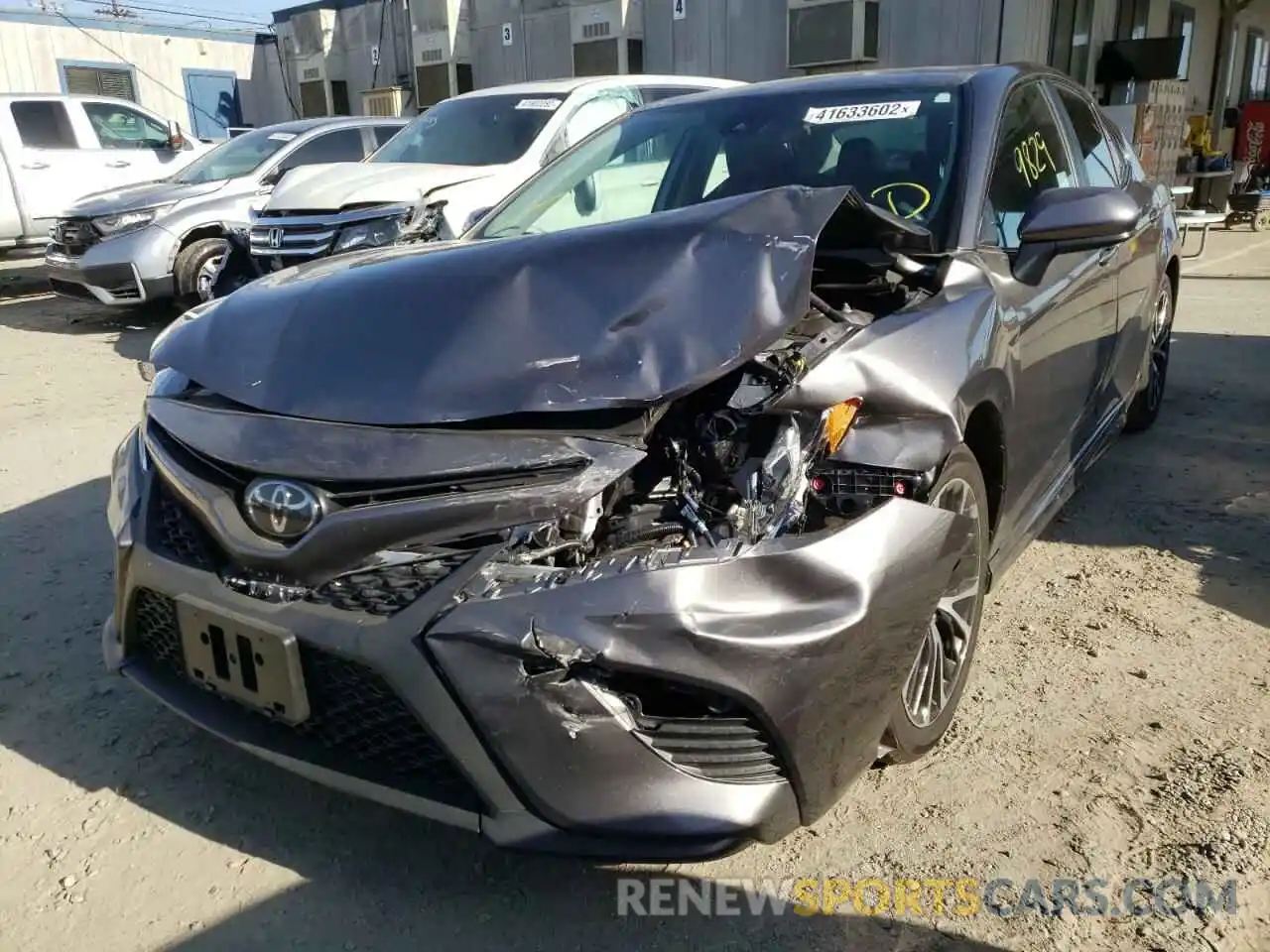 2 Photograph of a damaged car 4T1G11AK1LU510125 TOYOTA CAMRY 2020