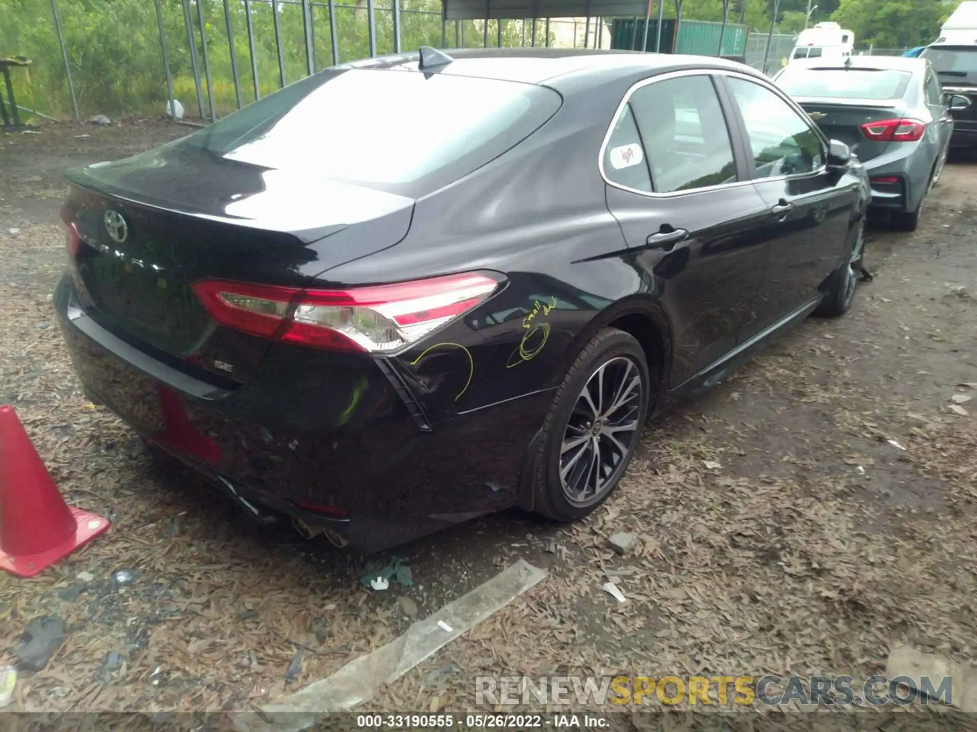 4 Photograph of a damaged car 4T1G11AK1LU511176 TOYOTA CAMRY 2020